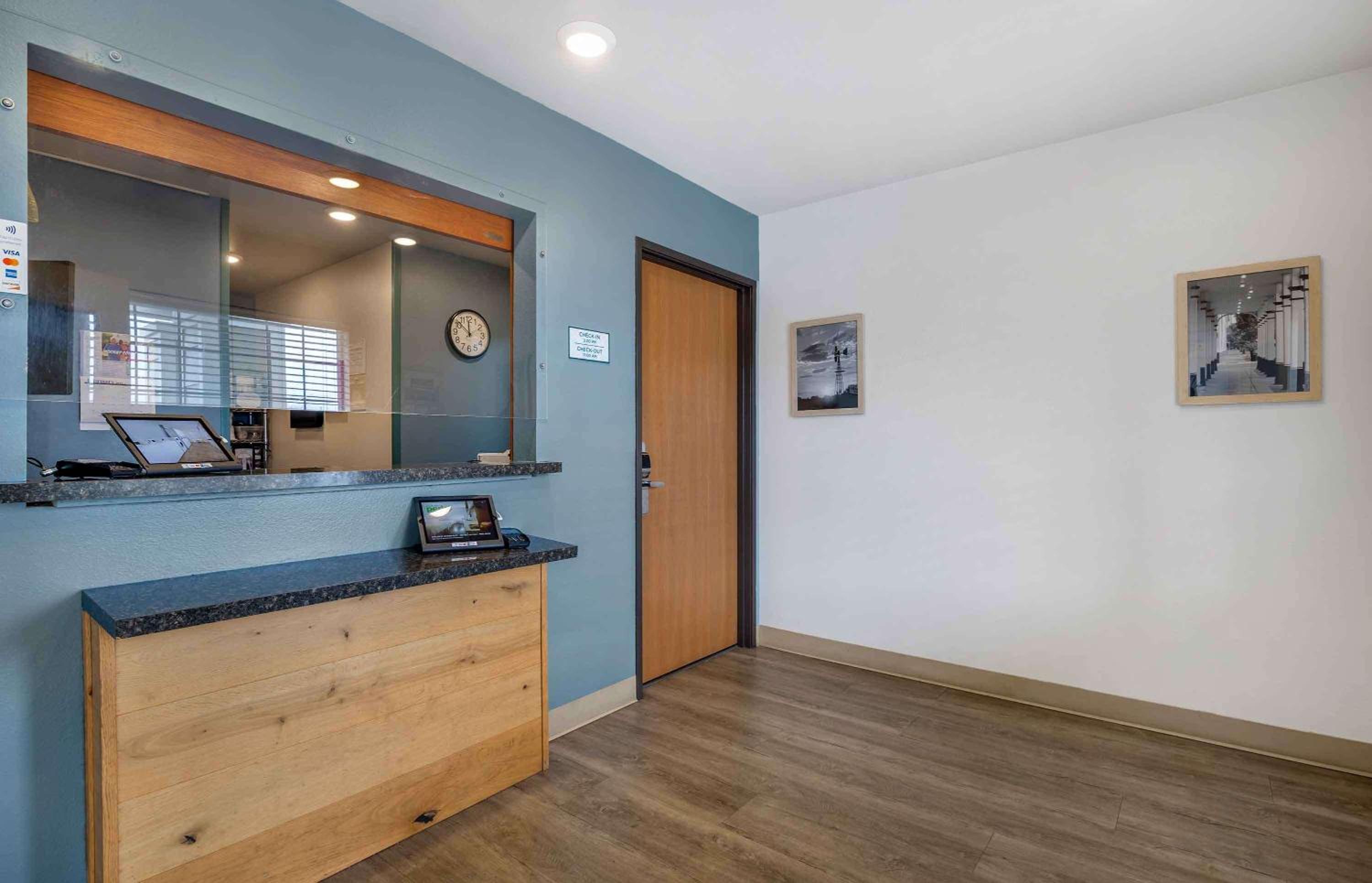 Studio 6 Extended Stay Wichita South KS