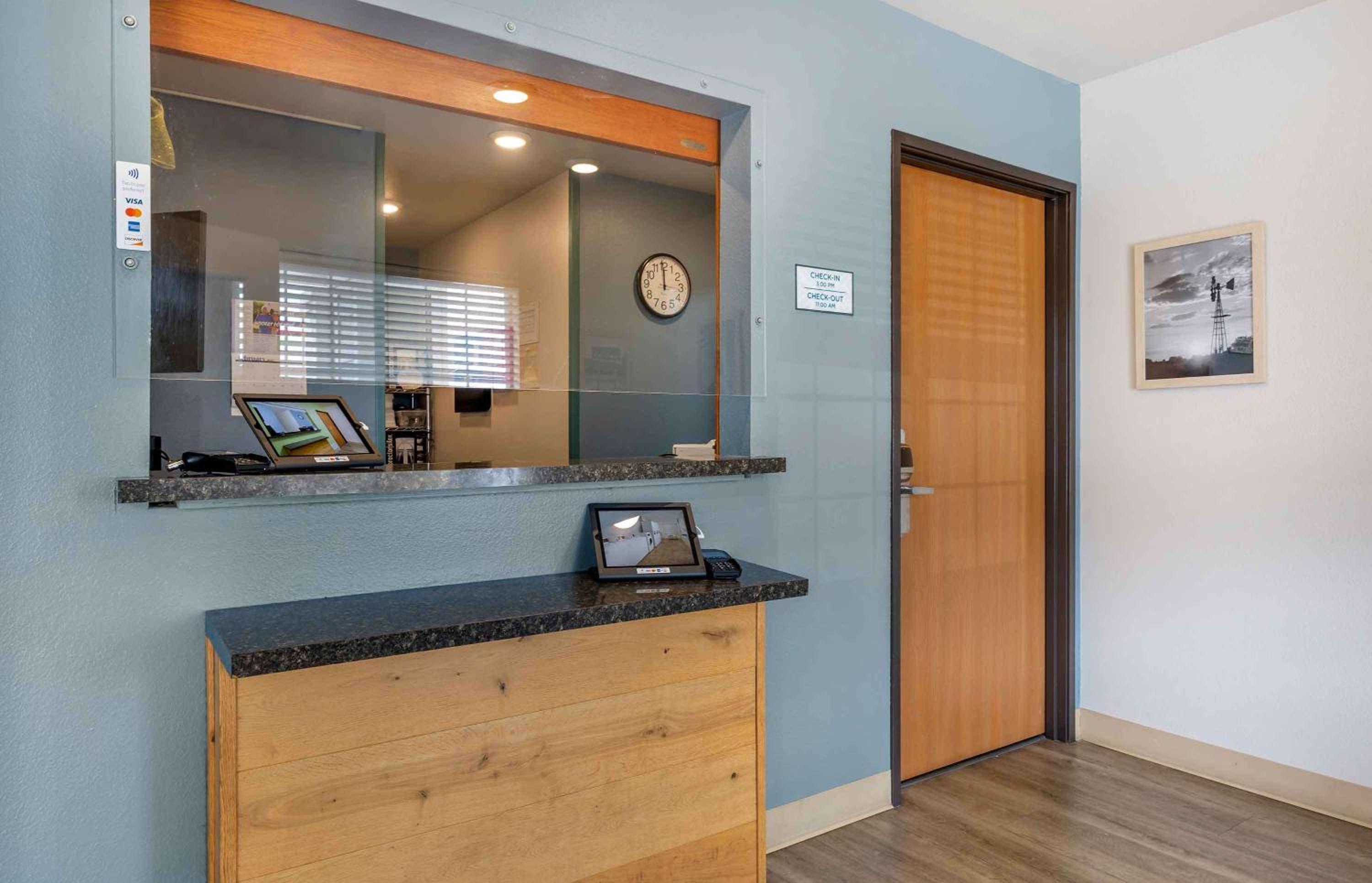 Studio 6 Extended Stay Wichita South KS
