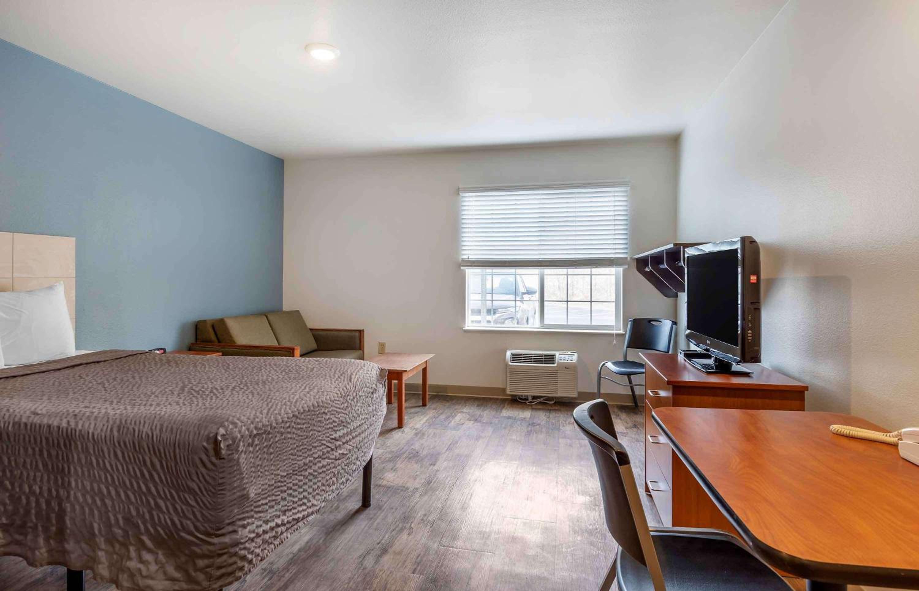 Studio 6 Extended Stay Wichita South KS