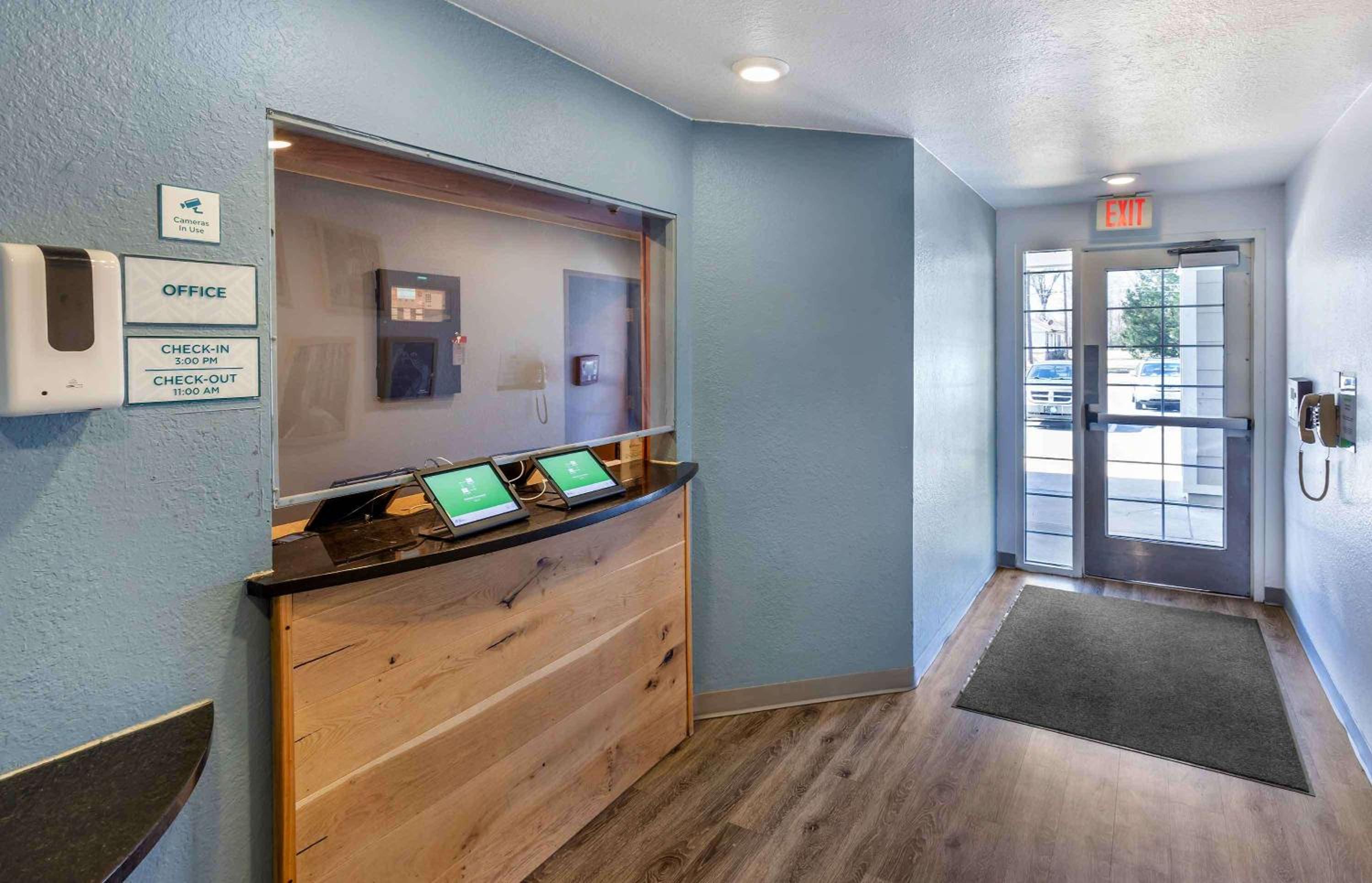 Studio 6 Extended Stay Shreveport Airport LA
