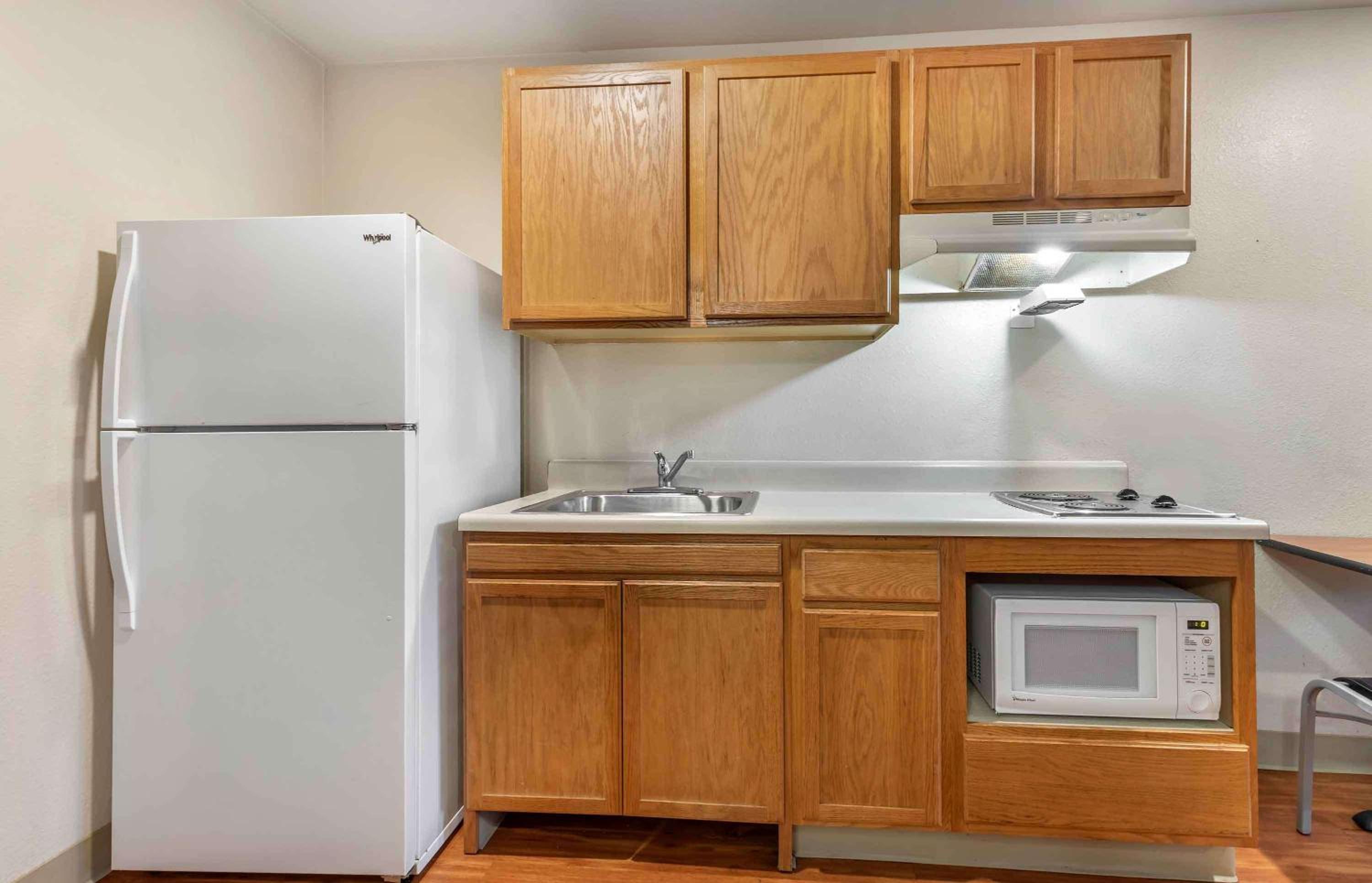 Studio 6 Extended Stay Shreveport Airport LA