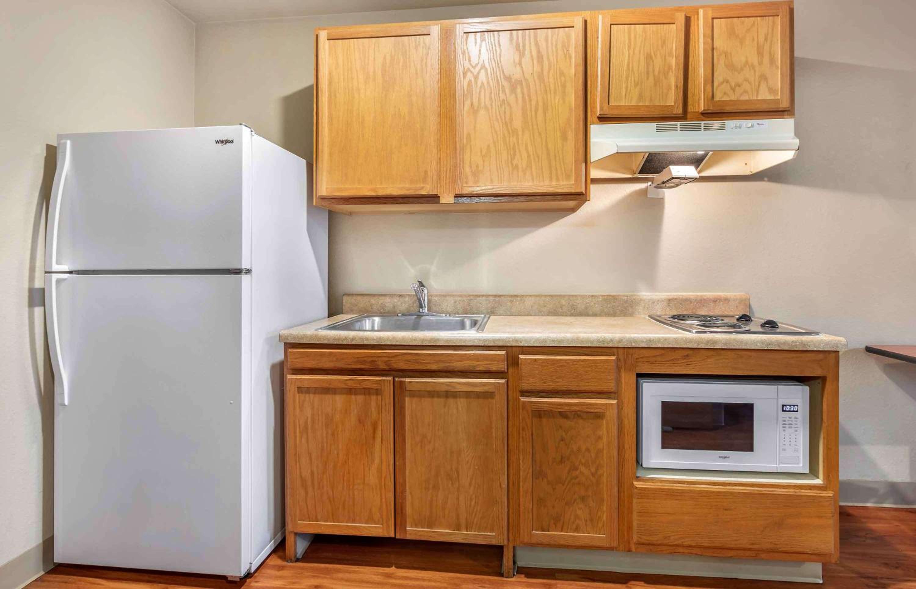 Studio 6 Extended Stay Shreveport Airport LA
