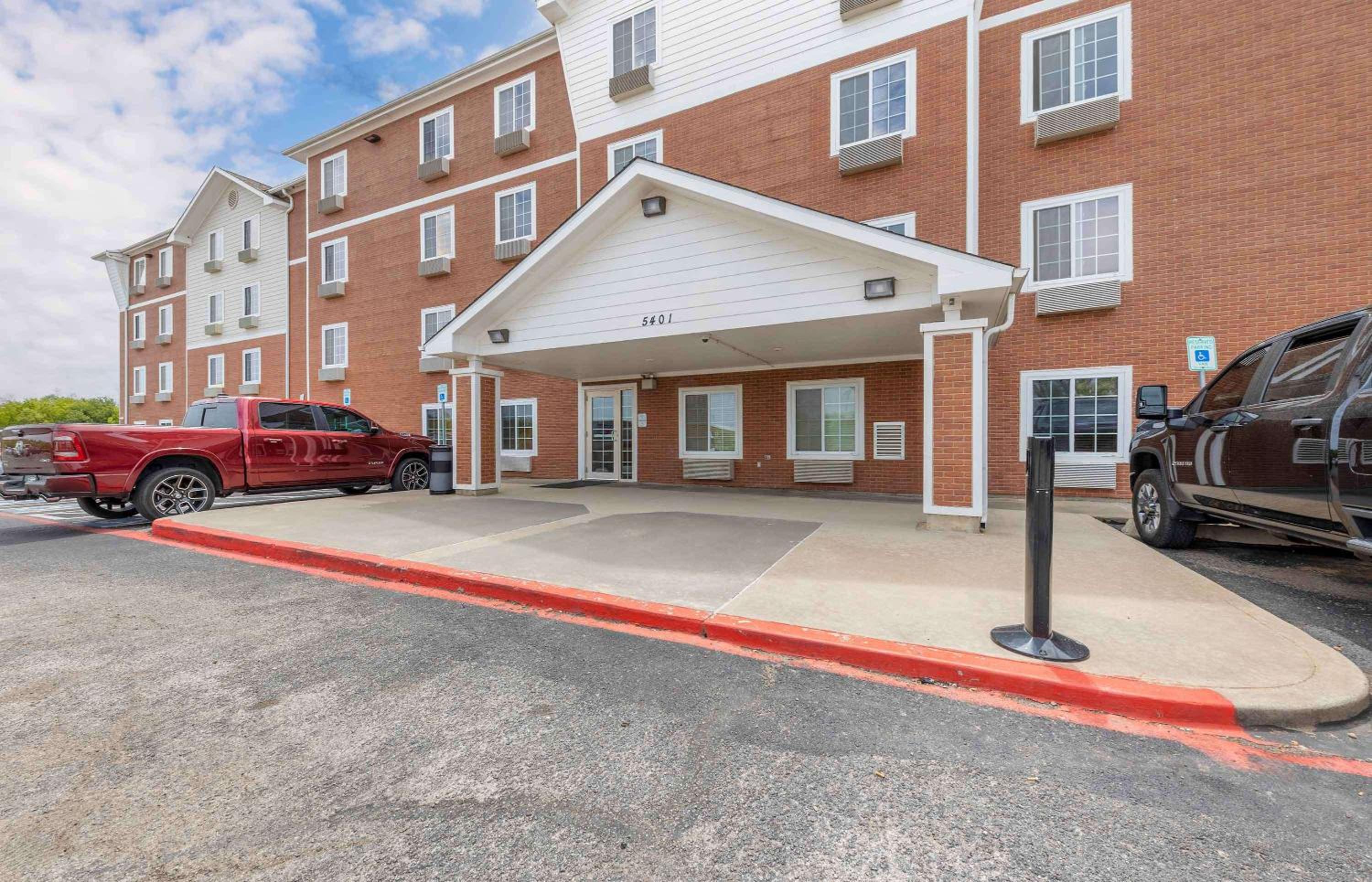 Studio 6 Extended Stay Oklahoma City Norman OK