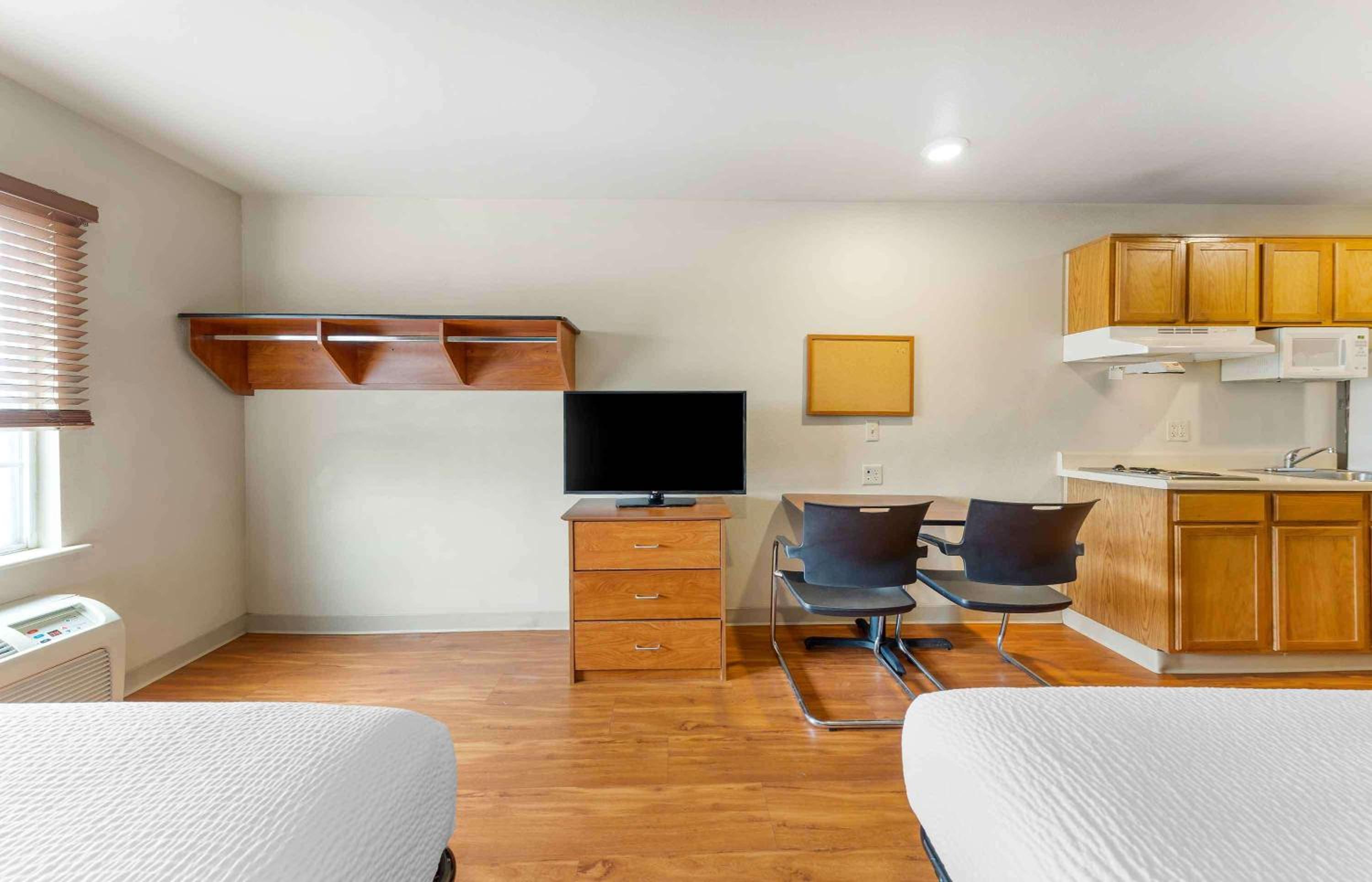Studio 6 Extended Stay Oklahoma City Norman OK