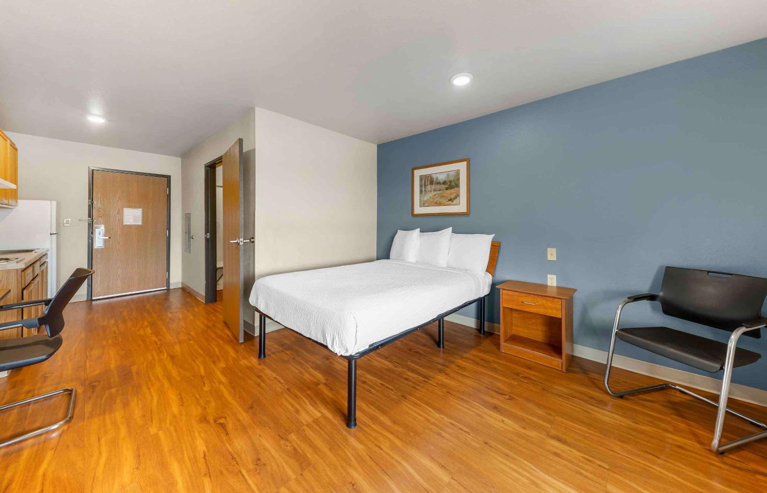 Studio 6 Extended Stay Oklahoma City Norman OK