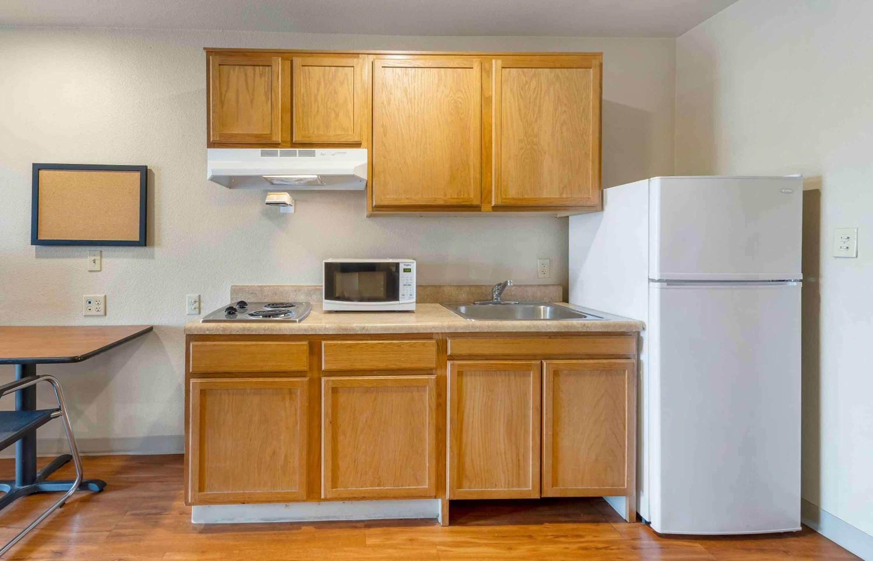 Studio 6 Extended Stay Oklahoma City Norman OK