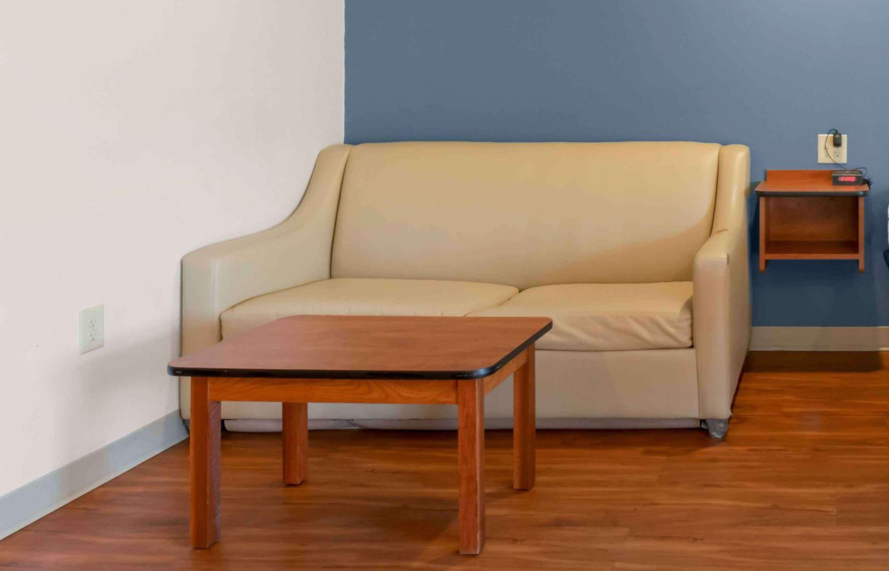 Studio 6 Extended Stay Oklahoma City Norman OK