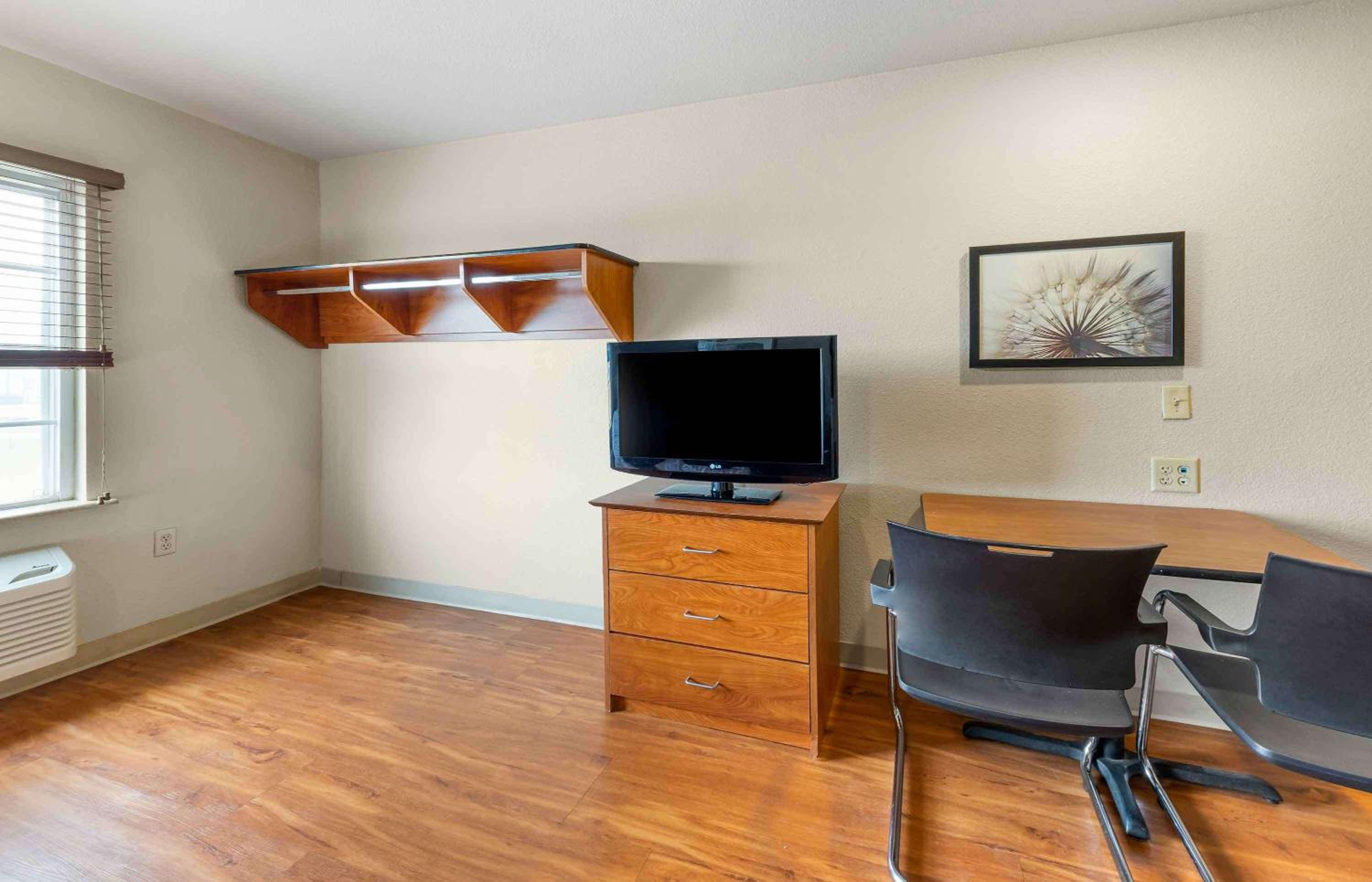 Studio 6 Extended Stay Oklahoma City Norman OK