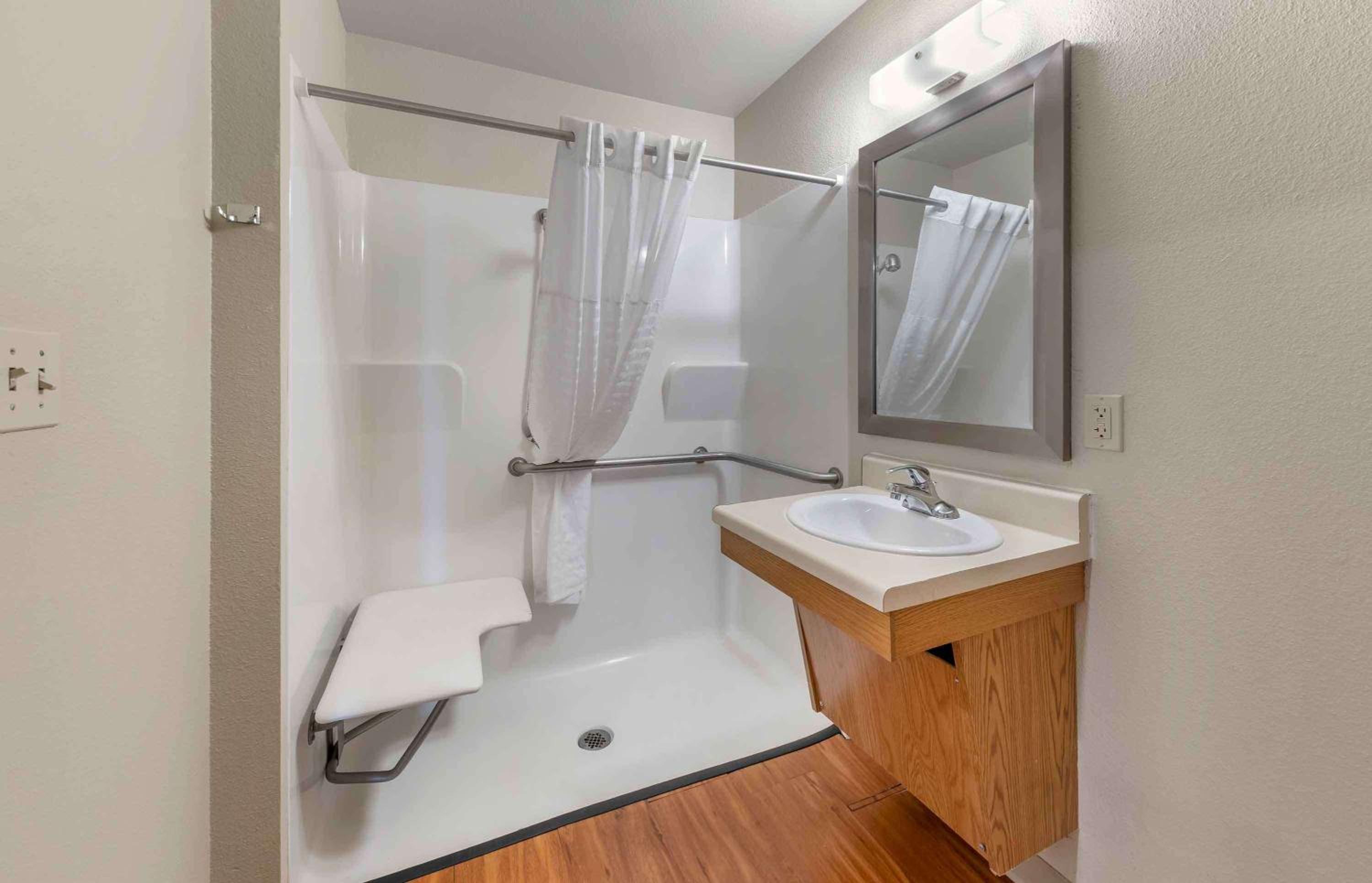 Studio 6 Extended Stay Oklahoma City Norman OK