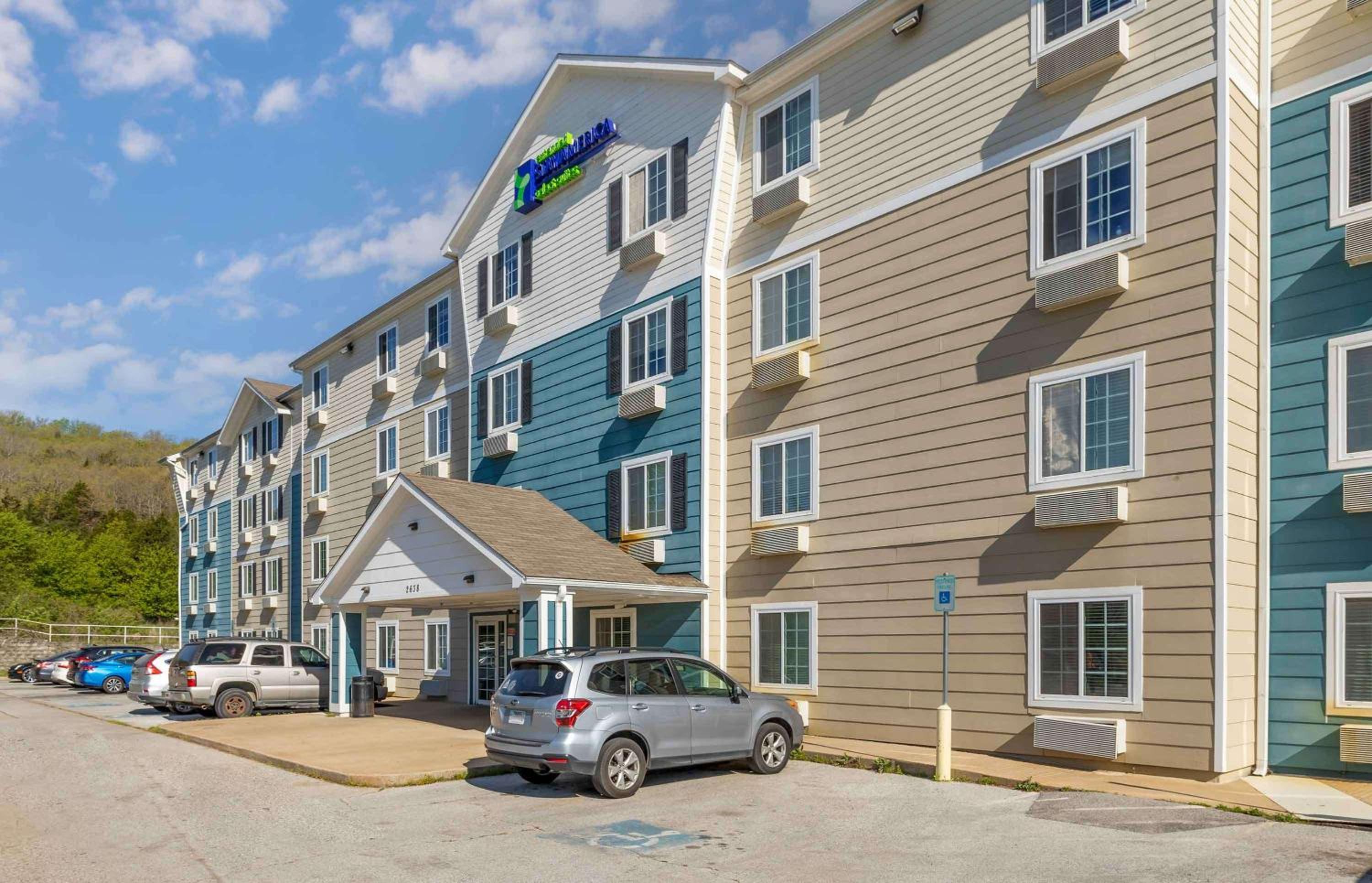 WoodSpring Suites Fayetteville I-49 view 2