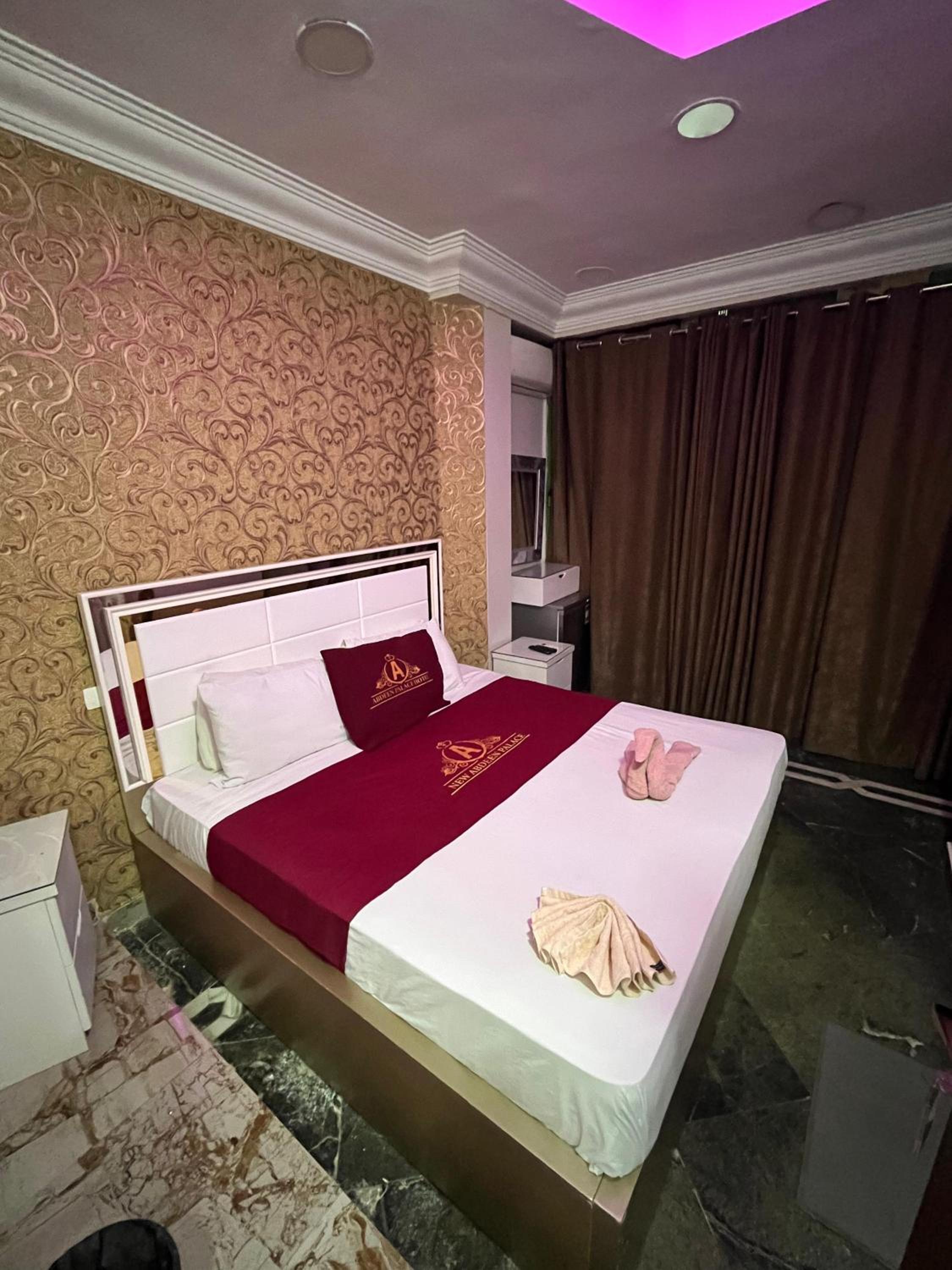 New Abdeen palace hostel