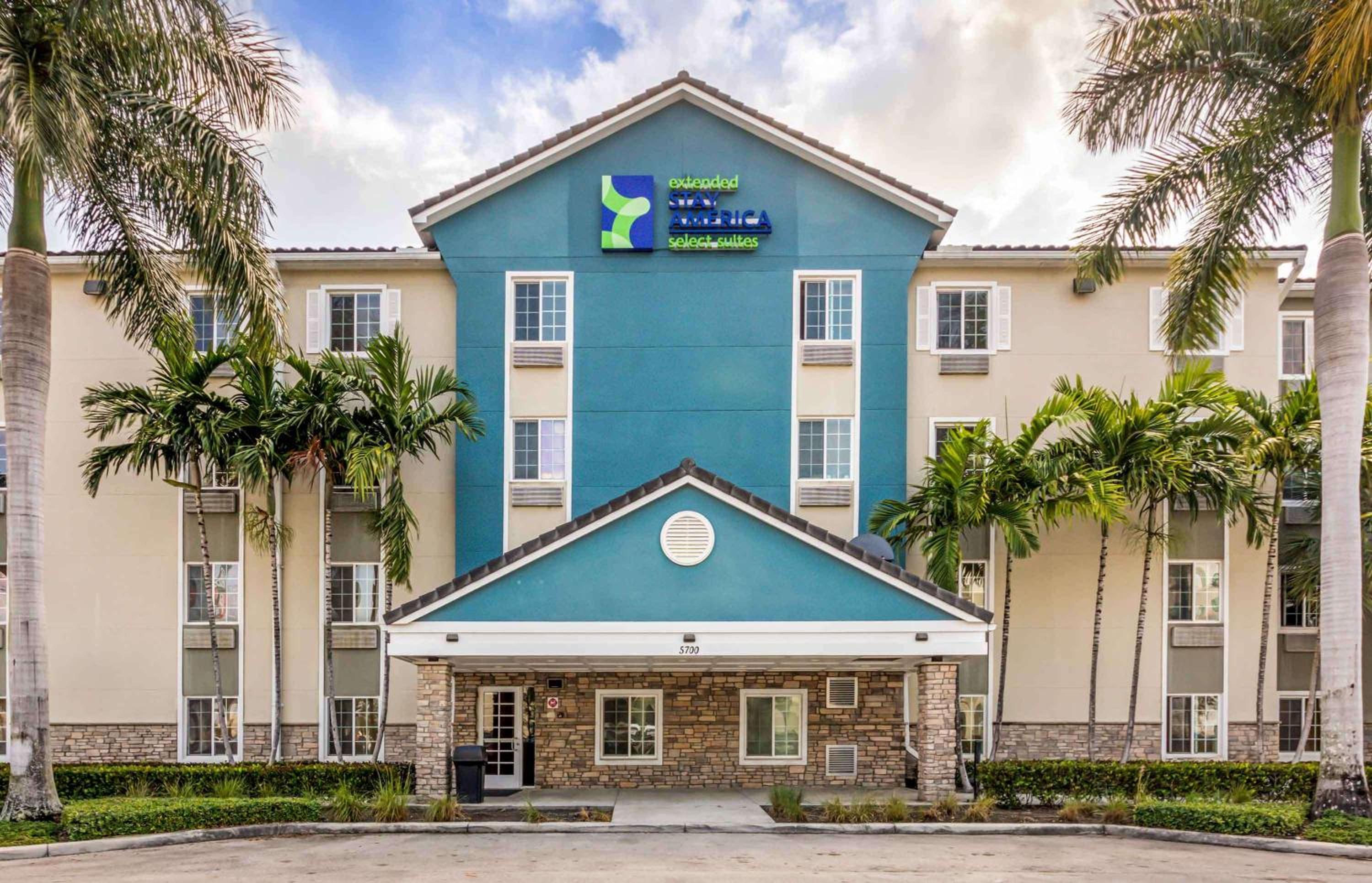 Fort Lauderdale Vacations - Extended Stay America Select Suites - Fort Lauderdale - Airport - West - Property Image 1