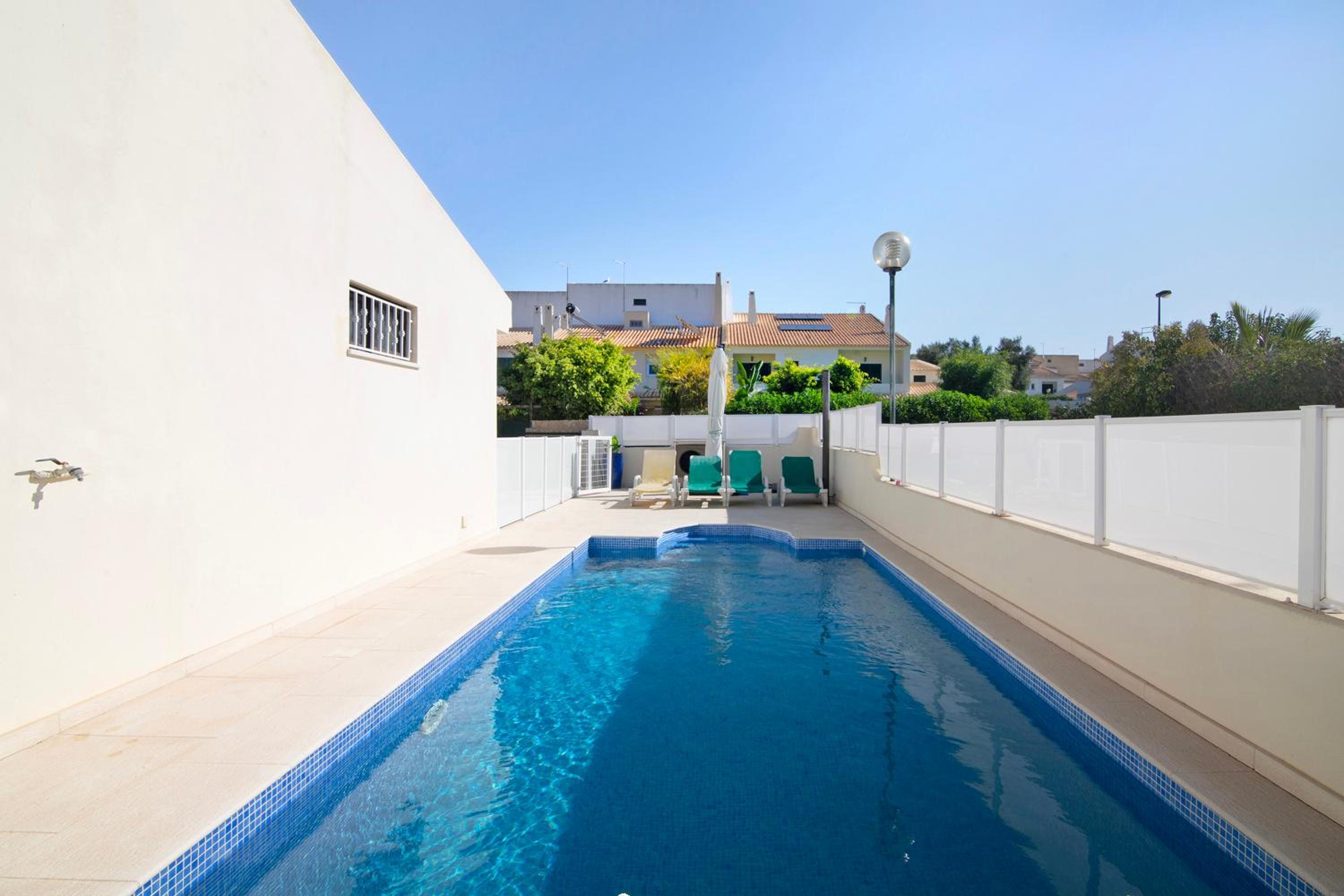 Vila Alonzo view 3