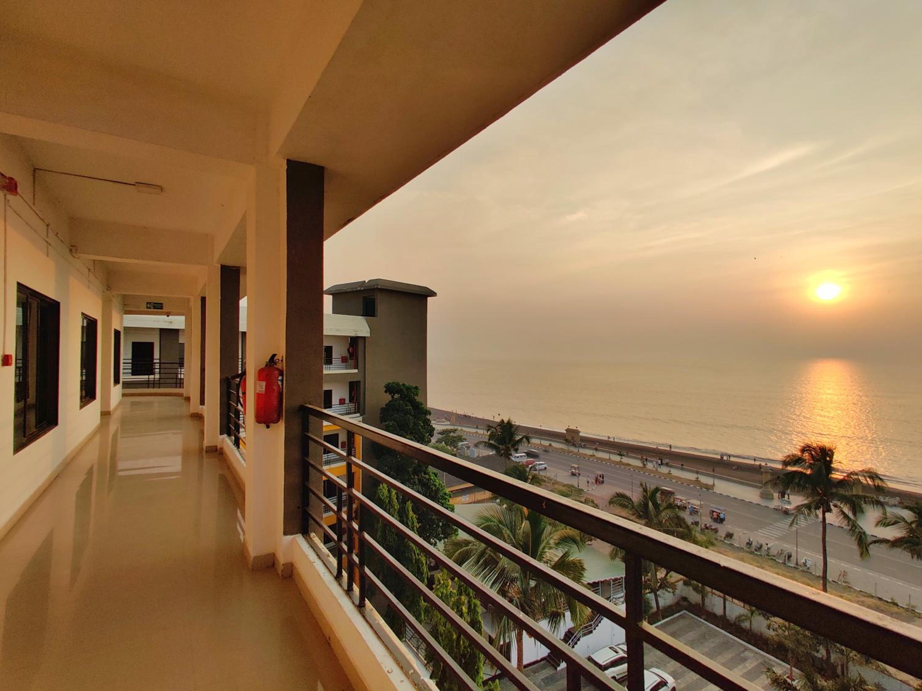 Golden Chariot Hotel Daman view 2
