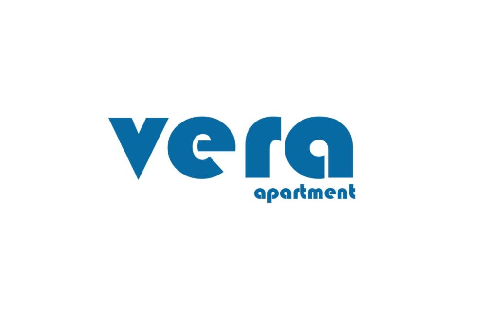 Vera - Luxury Seafront Apartment