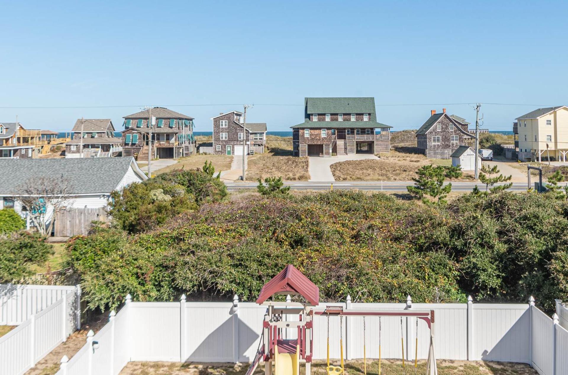 Shorenuff - Nags Head MP 11, Ocean View, Beach 200 Yds, Pool, Hot Tub, Pool Table, YR Flex Stays