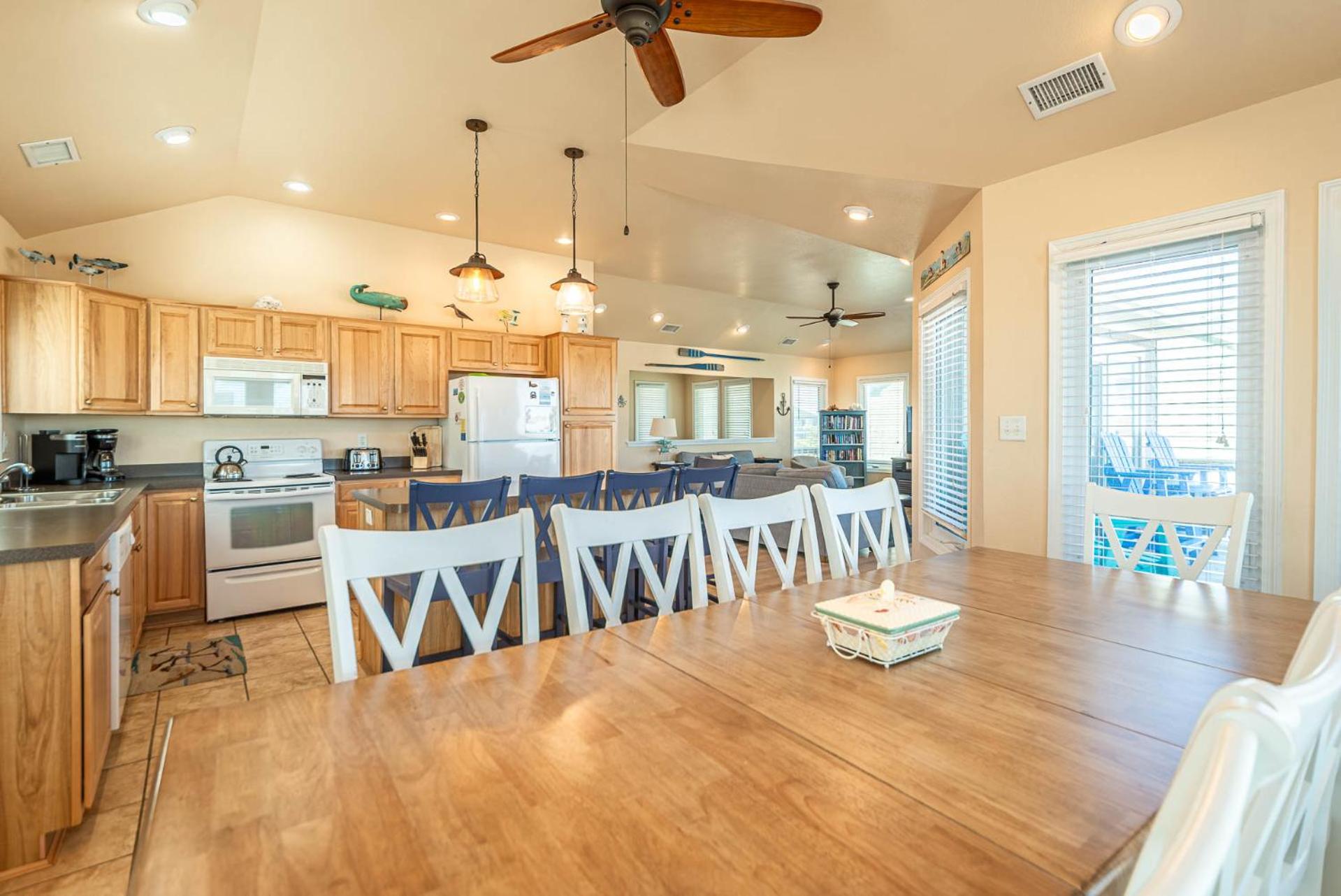 Shorenuff - Nags Head MP 11, Ocean View, Beach 200 Yds, Pool, Hot Tub, Pool Table, YR Flex Stays