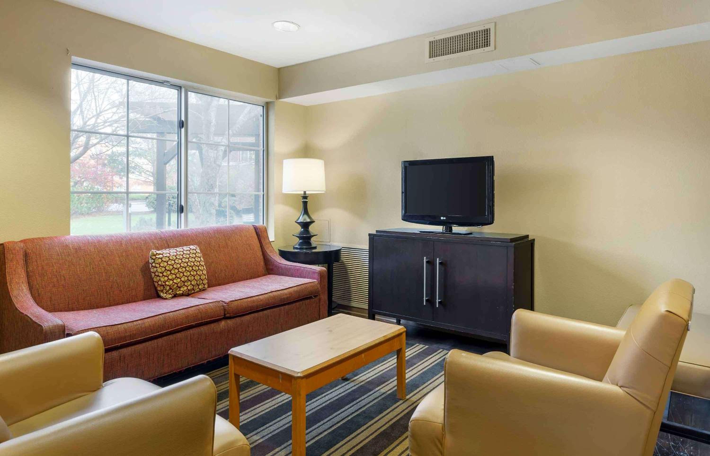 Extended Stay America Suites - Boston - Waltham - 32 4th Ave - Property Image 3