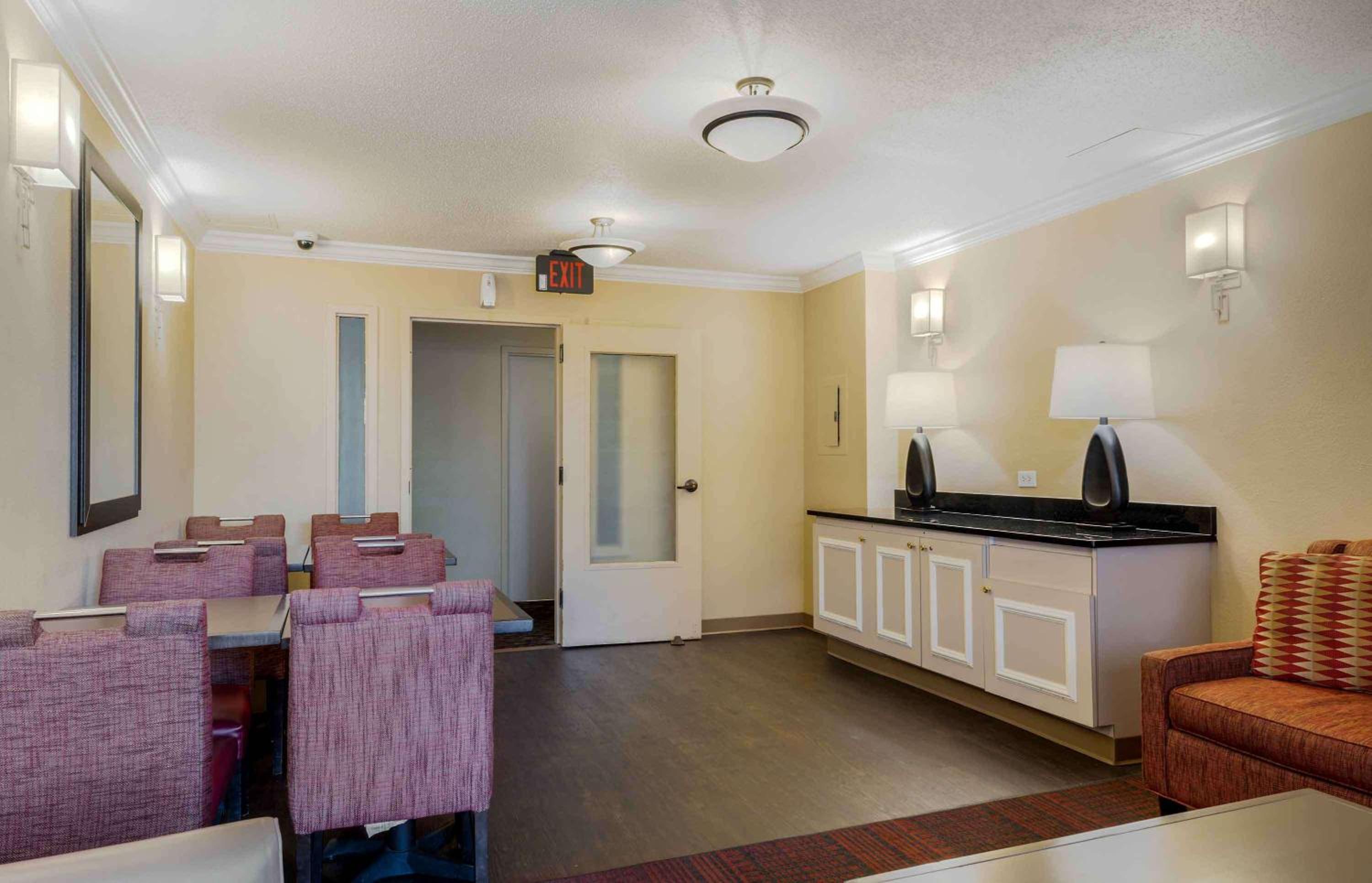Extended Stay America Suites - Boston - Waltham - 52 4th Ave - Property Image 11