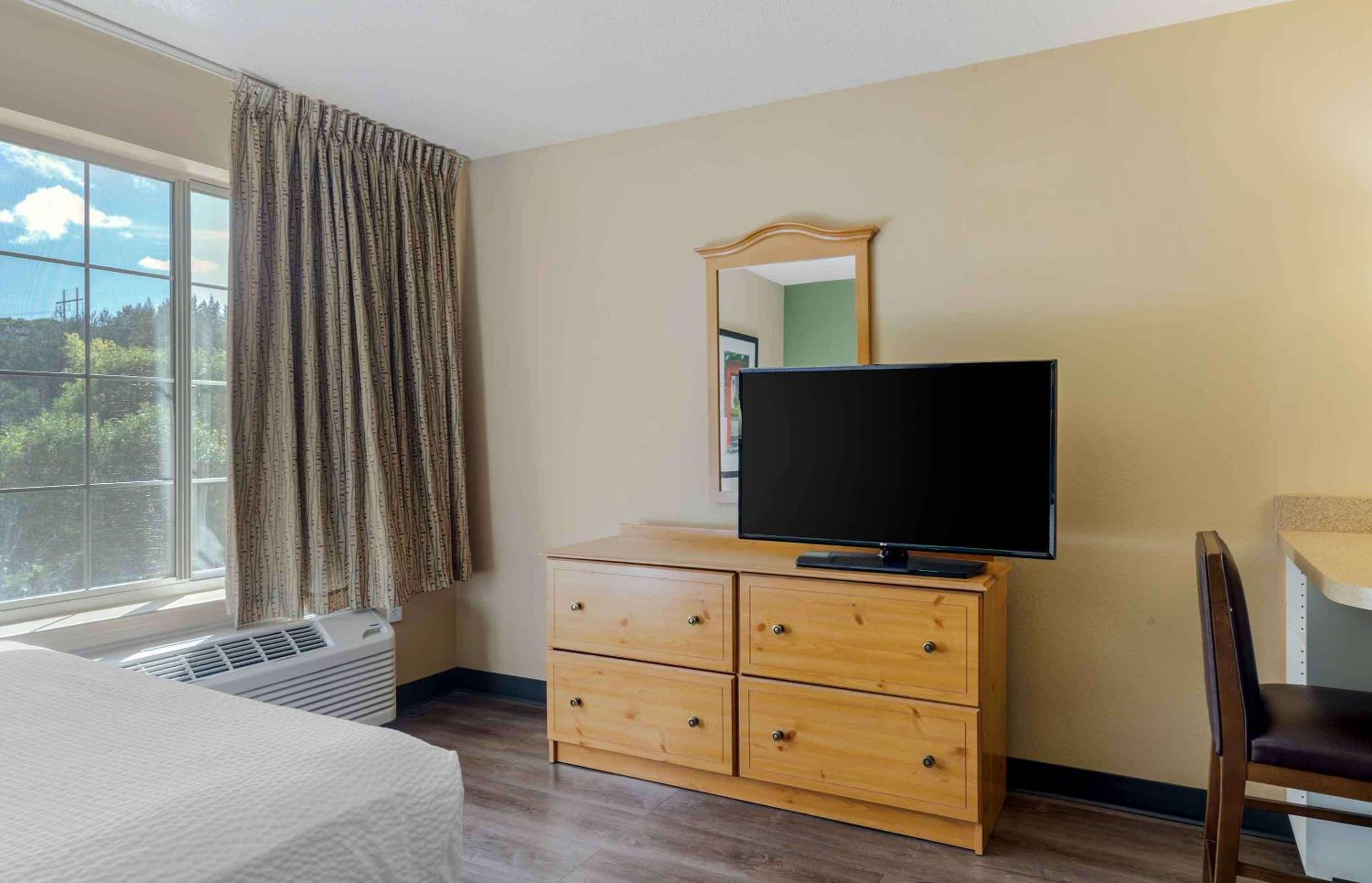 Extended Stay America Suites - Boston - Waltham - 52 4th Ave - Property Image 48