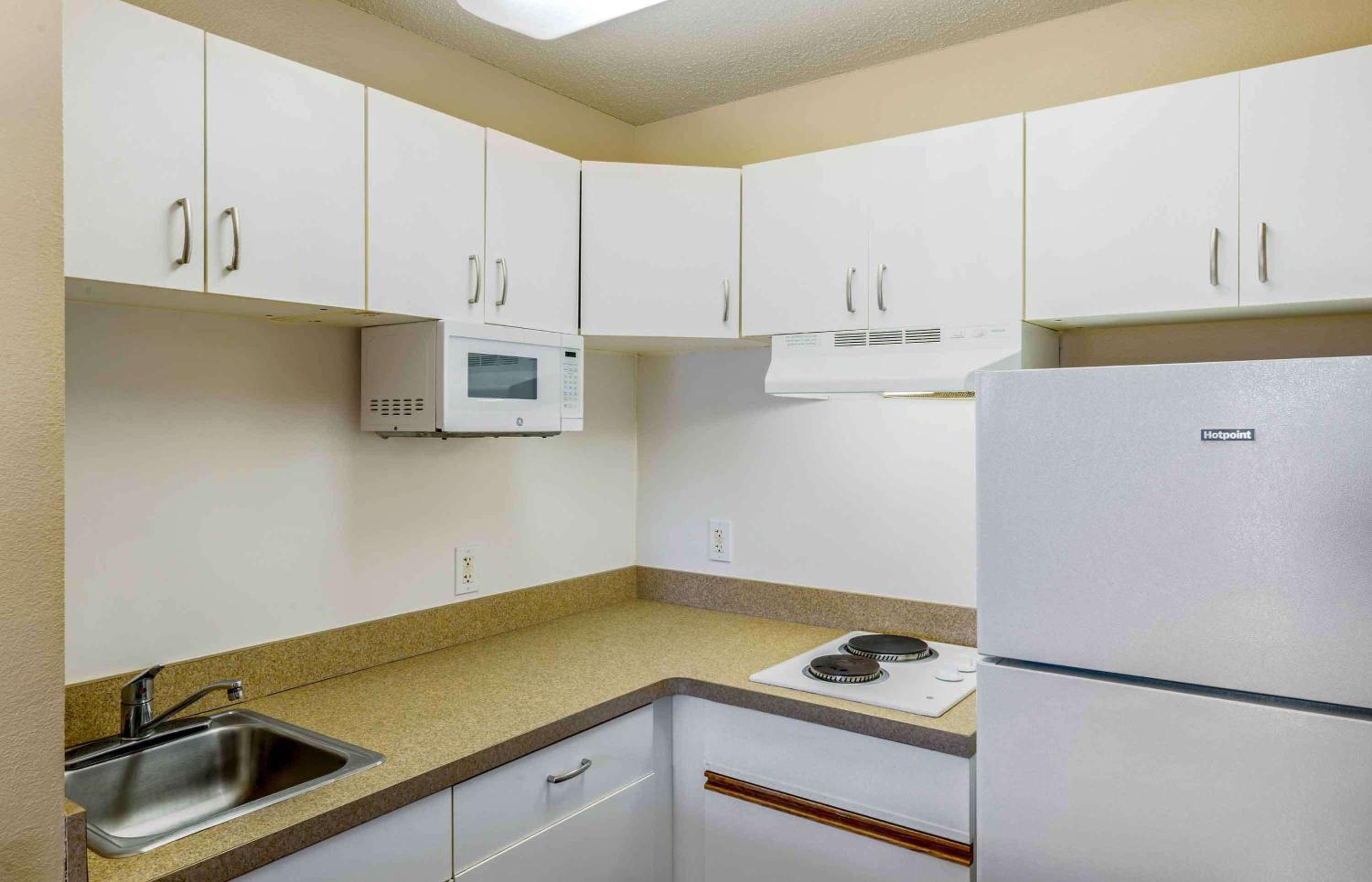 Extended Stay America Suites - Boston - Waltham - 52 4th Ave - Property Image 63