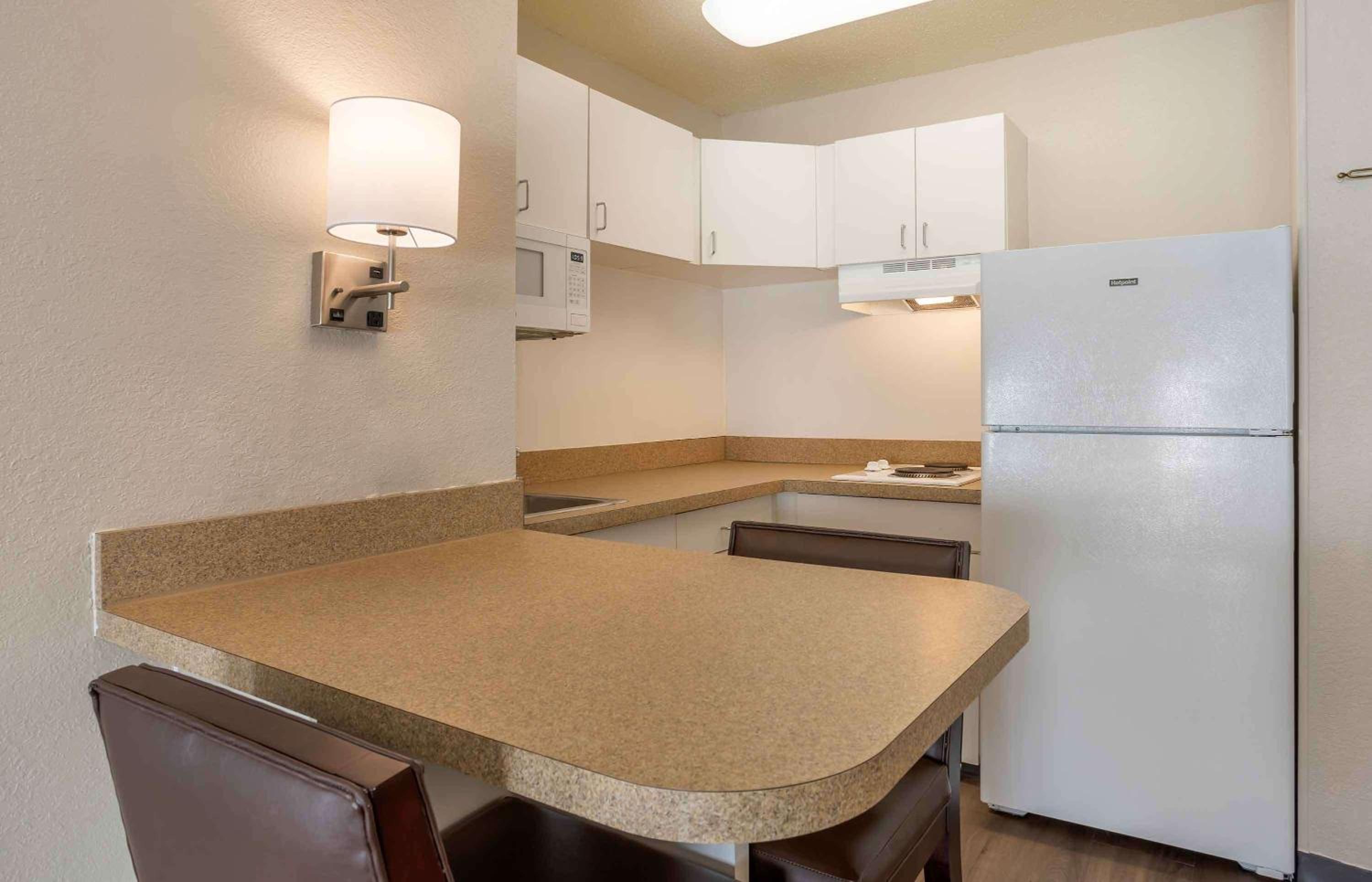 Norwalk CA Vacations - Extended Stay America Suites - Norwalk - Stamford - Property Image 50