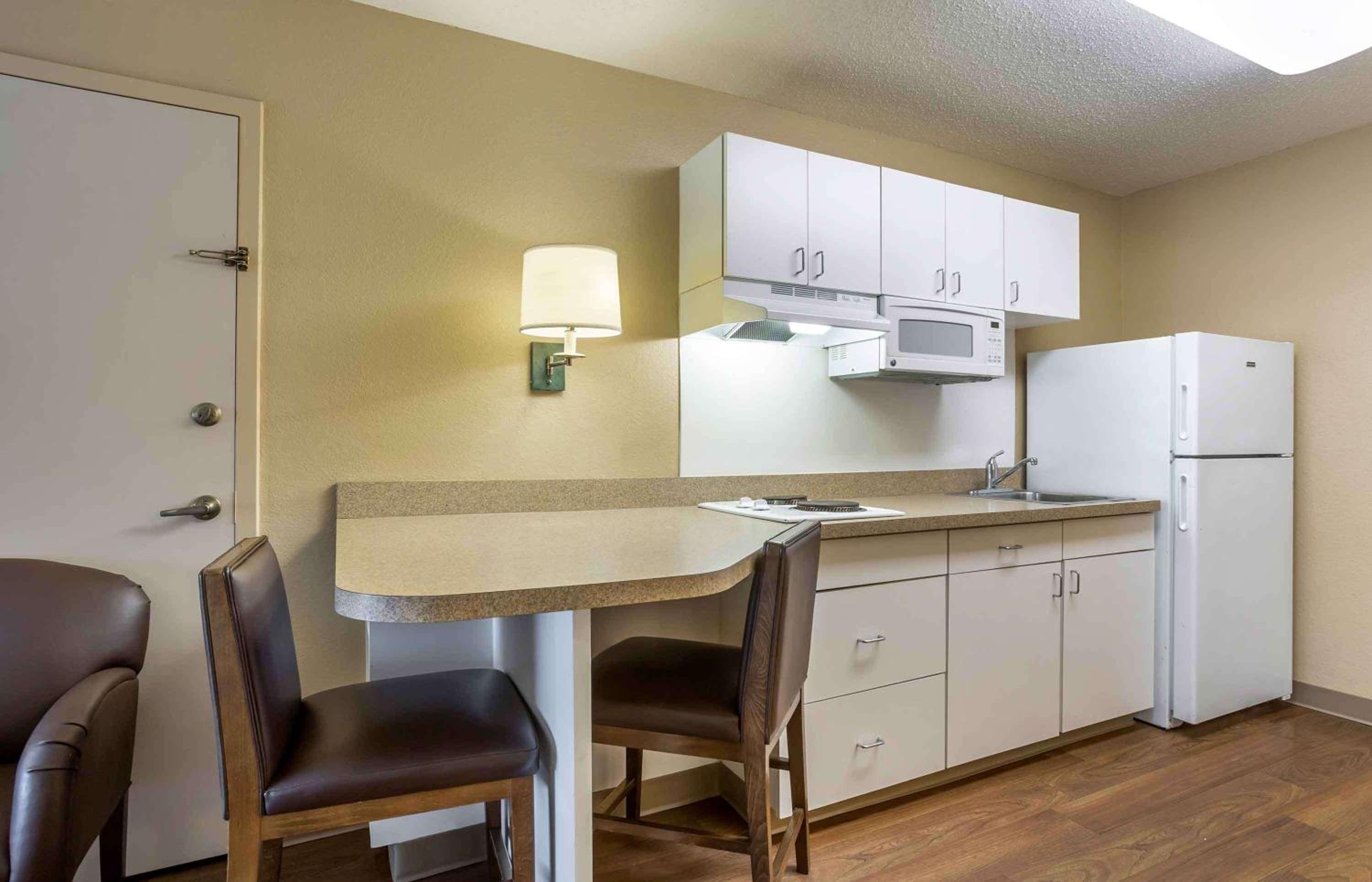 Norwalk CA Vacations - Extended Stay America Suites - Norwalk - Stamford - Property Image 16
