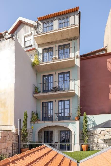 Boutique Duplex Private Balcony Monumental View view 4