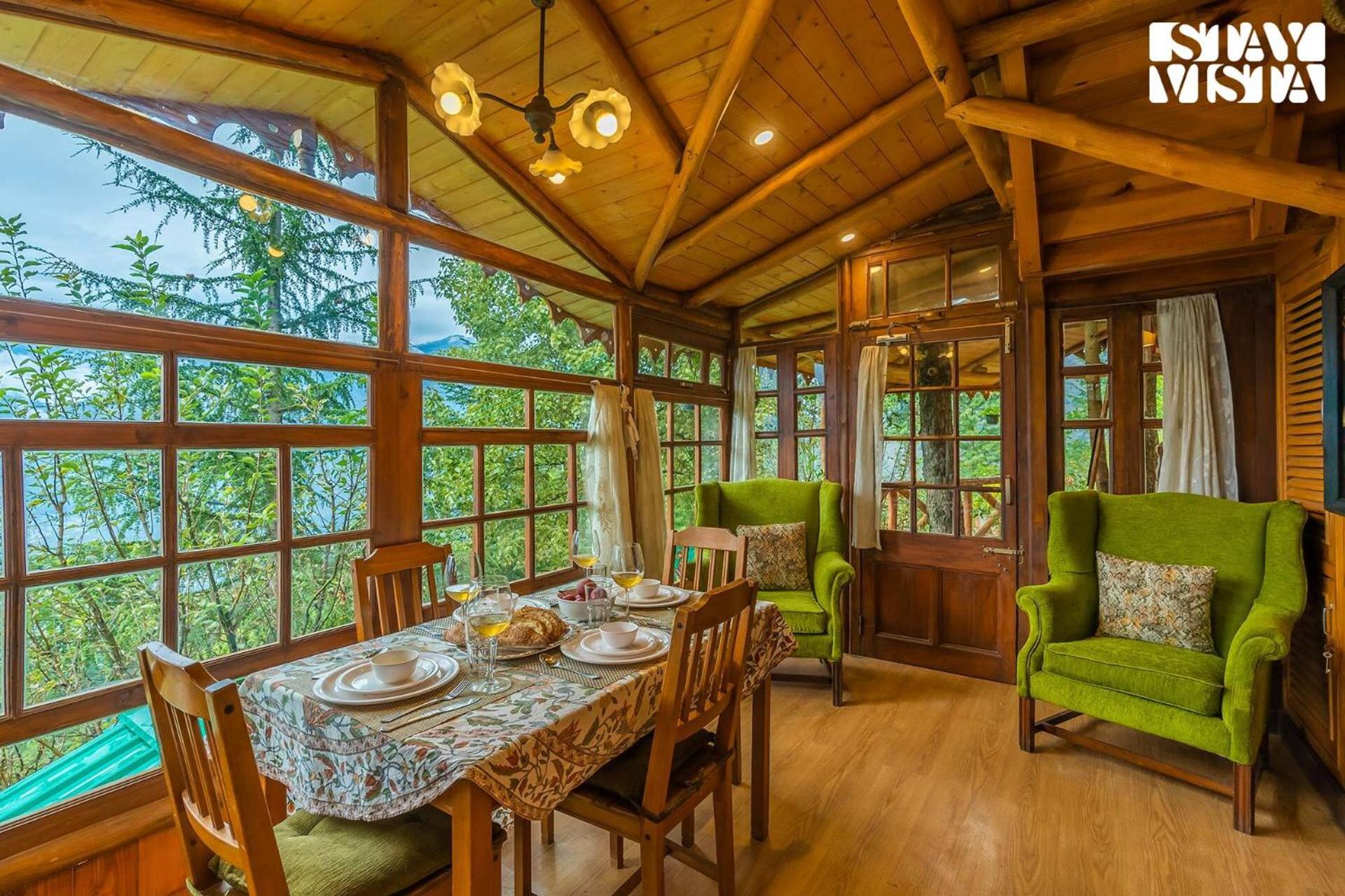 StayVista at Rosemary Cottage 2BR Villa in Manali with Lawn