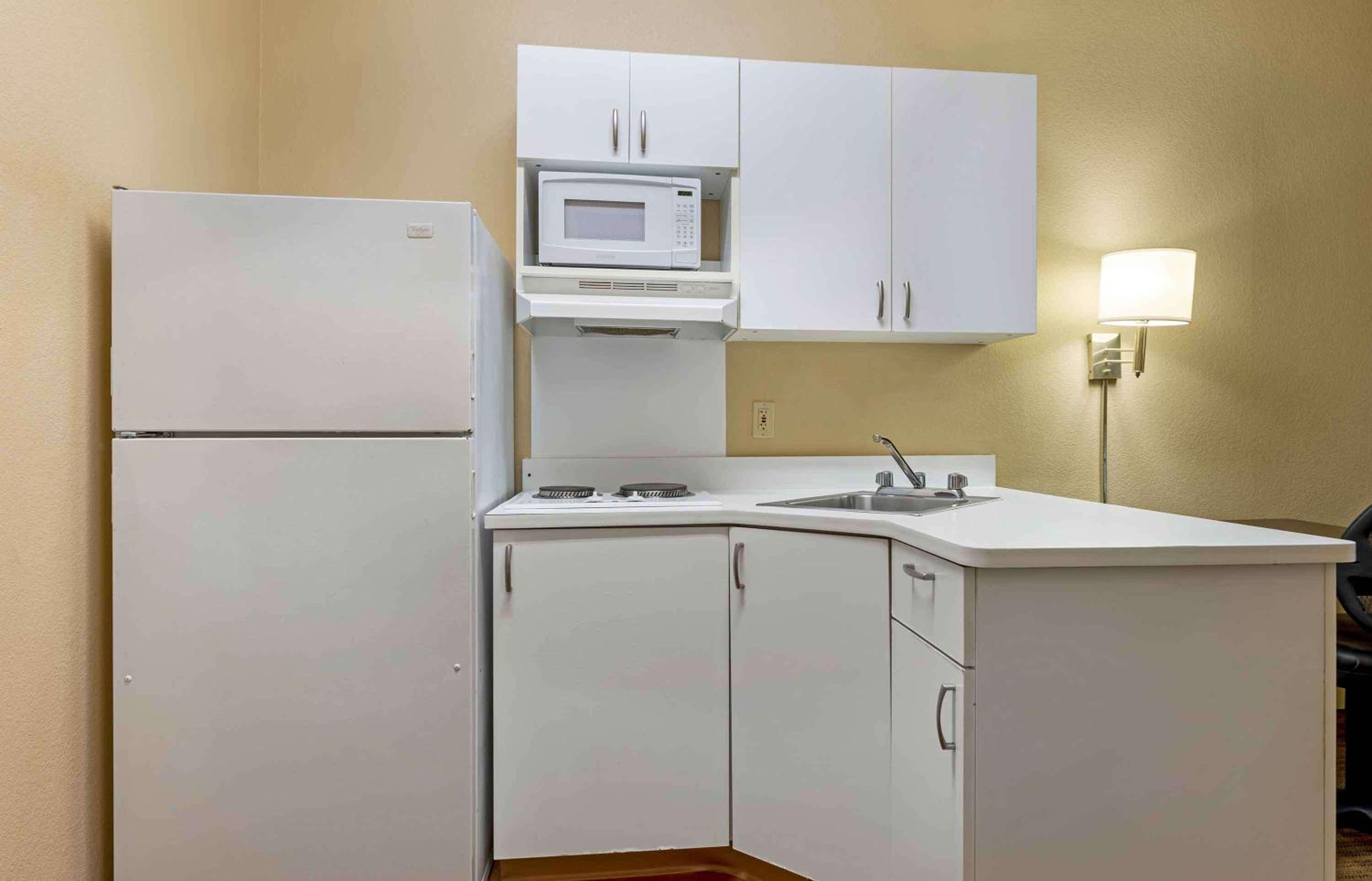 Extended Stay America Select Suites - Chicago - Darien - Property Image 4