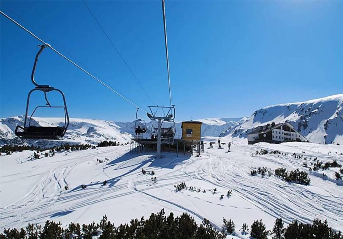 Malka Yurta Hut