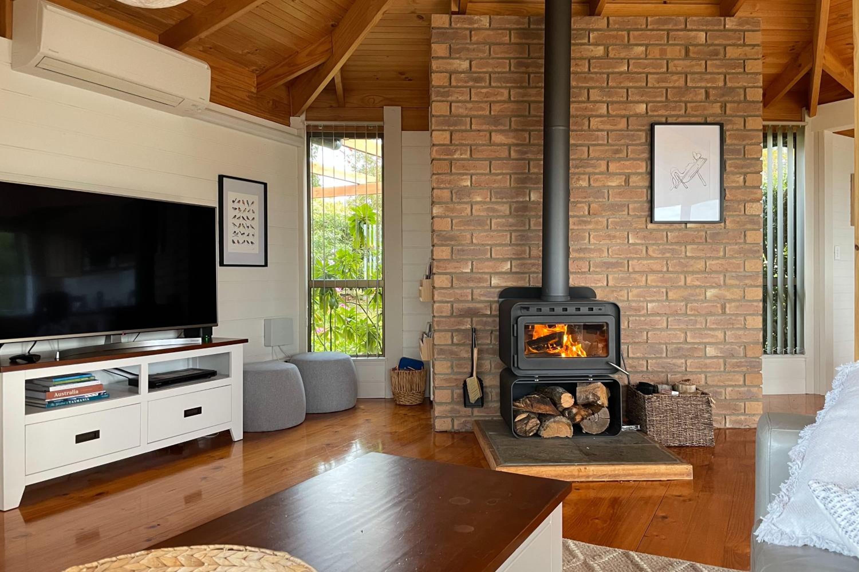 HEXAGON BEACH HOUSE Binalong Bay of Fires Views