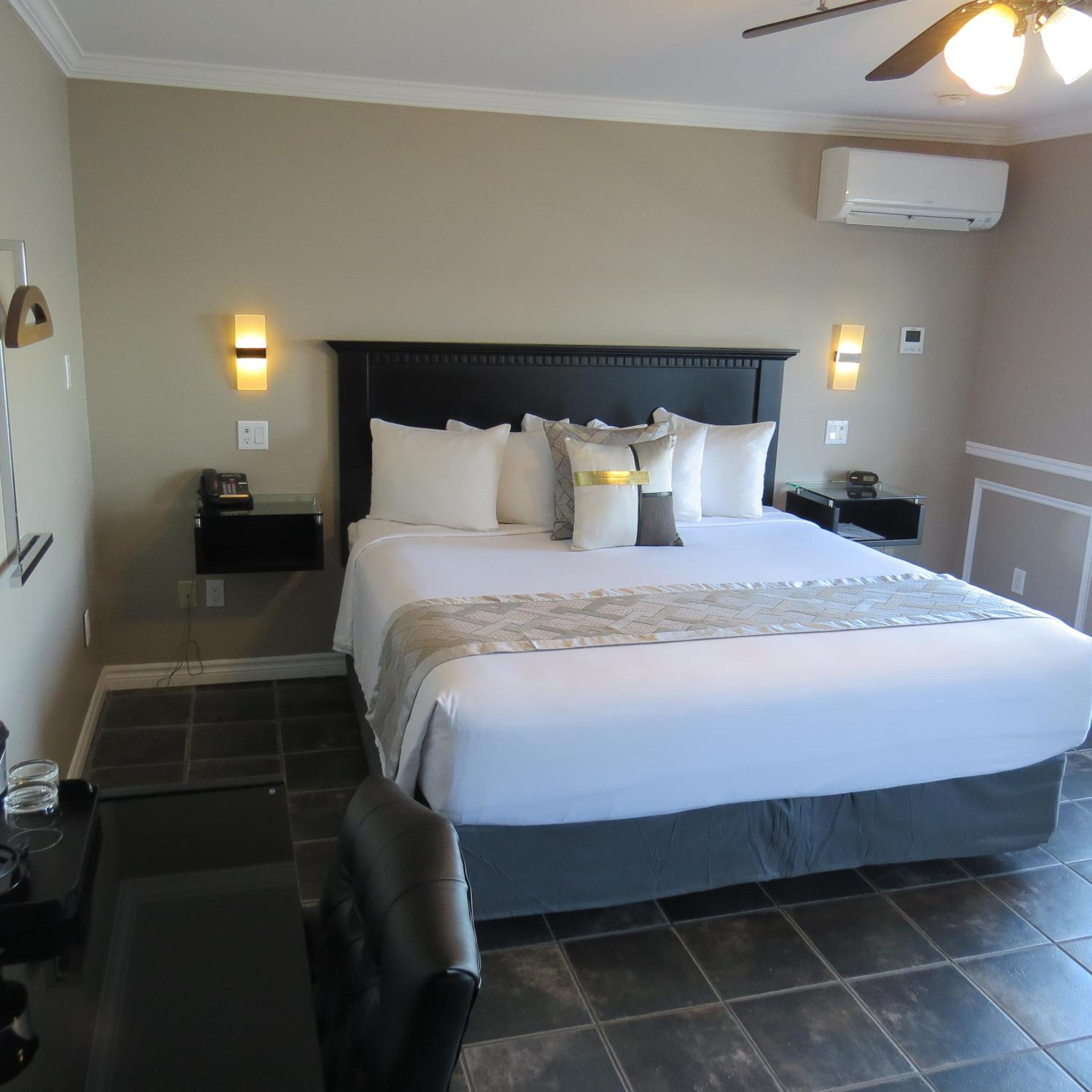 Dockside Suites