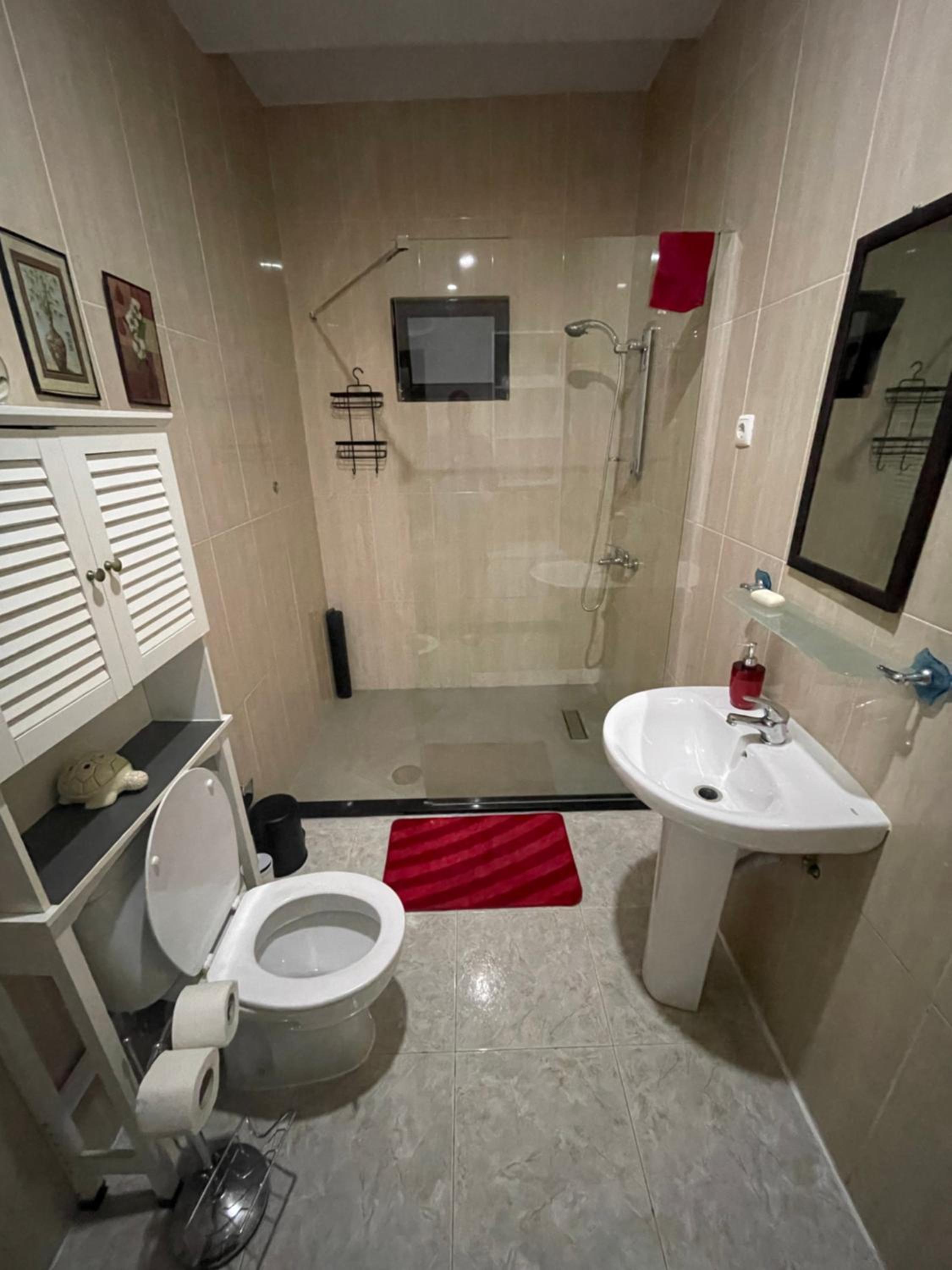 Isa House - Private Rooms in a Shared Duplex