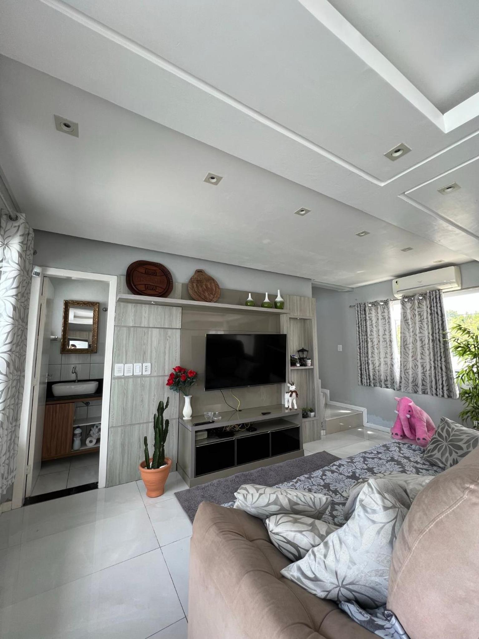 Casa com Piscina temporada
