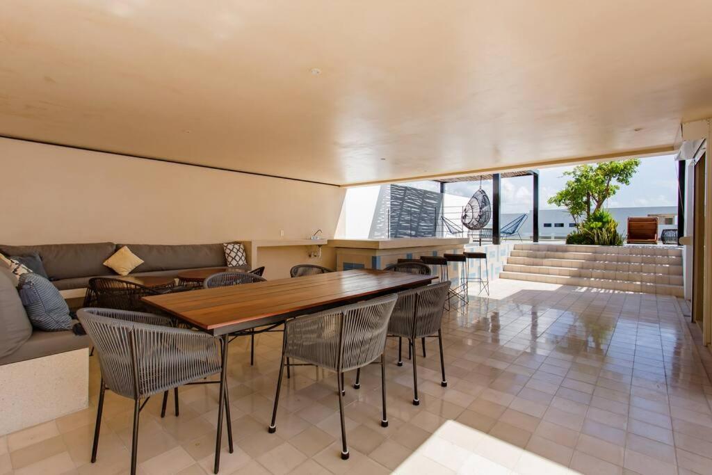Riva Condos by The Spot Rentals view 4