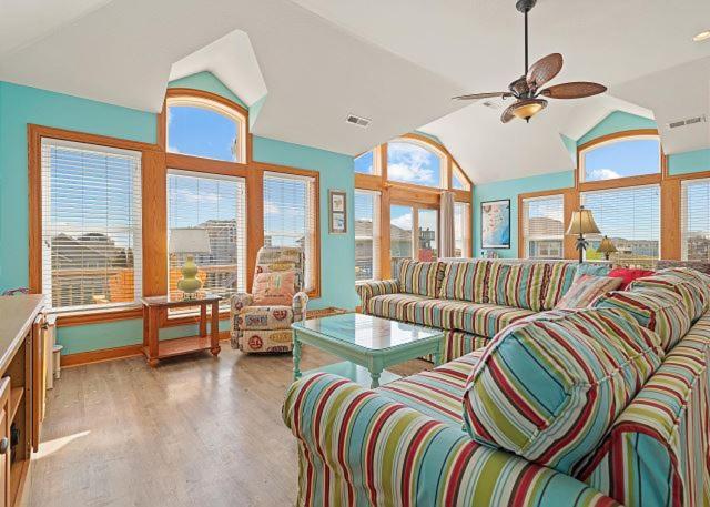 Semi-Oceanfront, Pool, Hot Tub, Ocean Views, Close to Beach Access, 604 Saltspray Court view 5