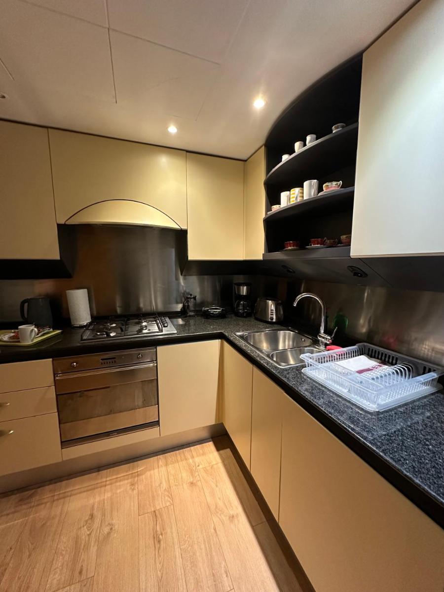 Canary Wharf 1 bed apartment