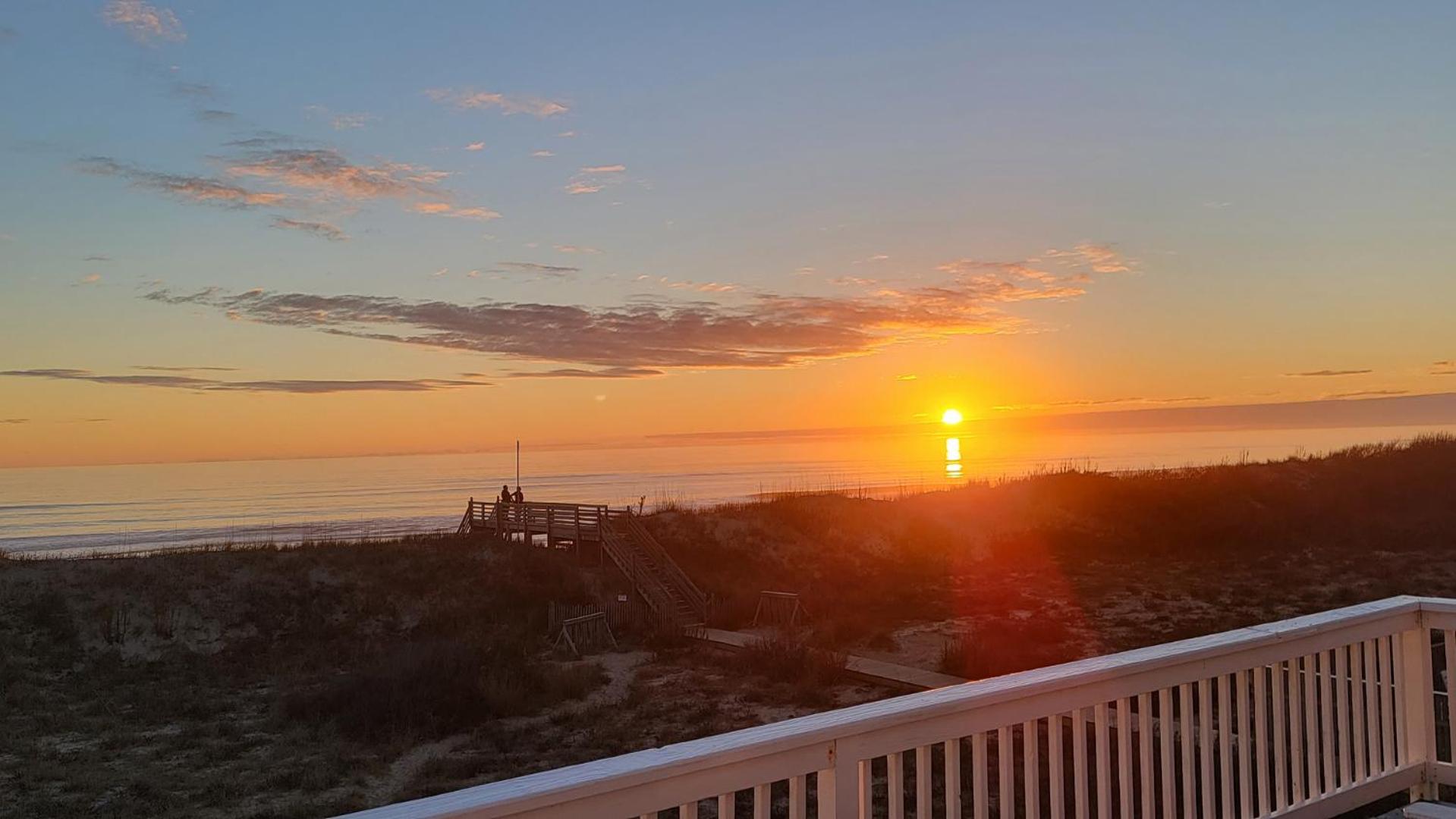 OCEANFRONT, Ocean Views, Private Pool, Pool Table, Dogs Welcome, OS7Q, Dune Nothin view 2