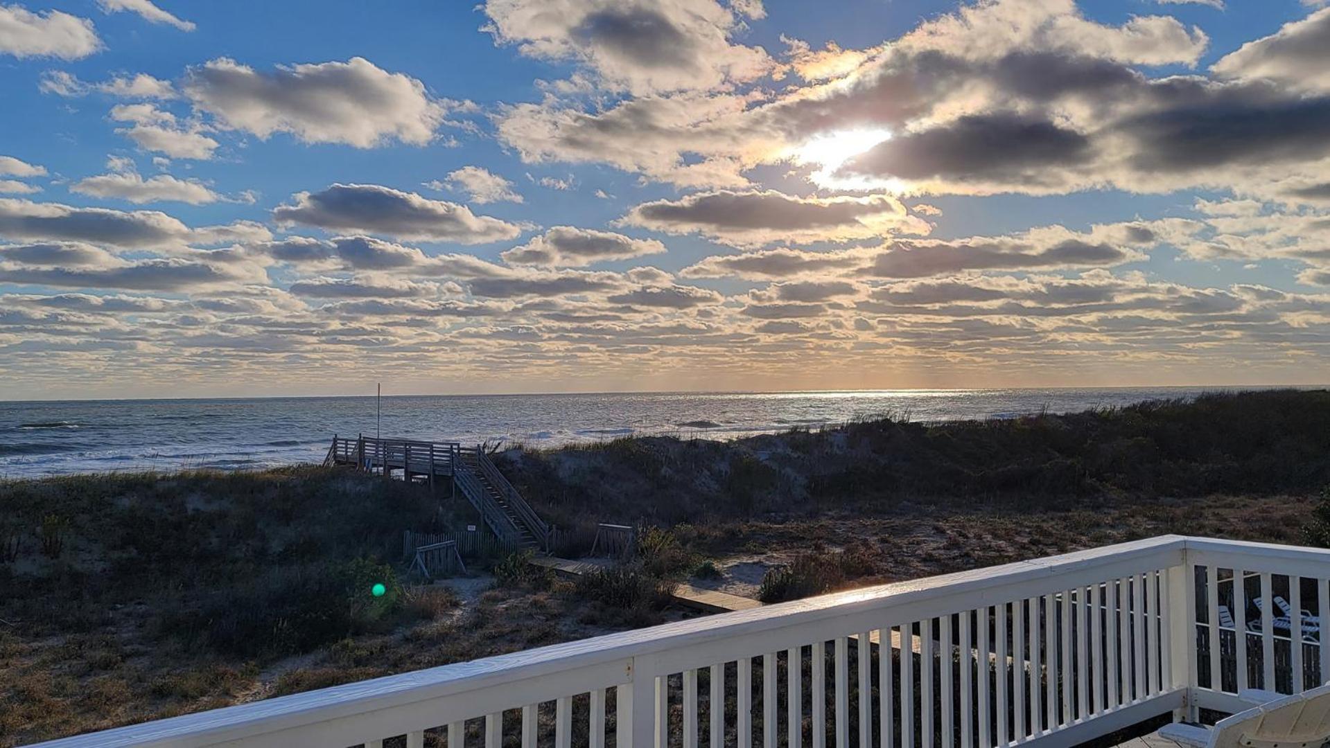 OCEANFRONT, Ocean Views, Private Pool, Pool Table, Dogs Welcome, OS7Q, Dune Nothin view 3
