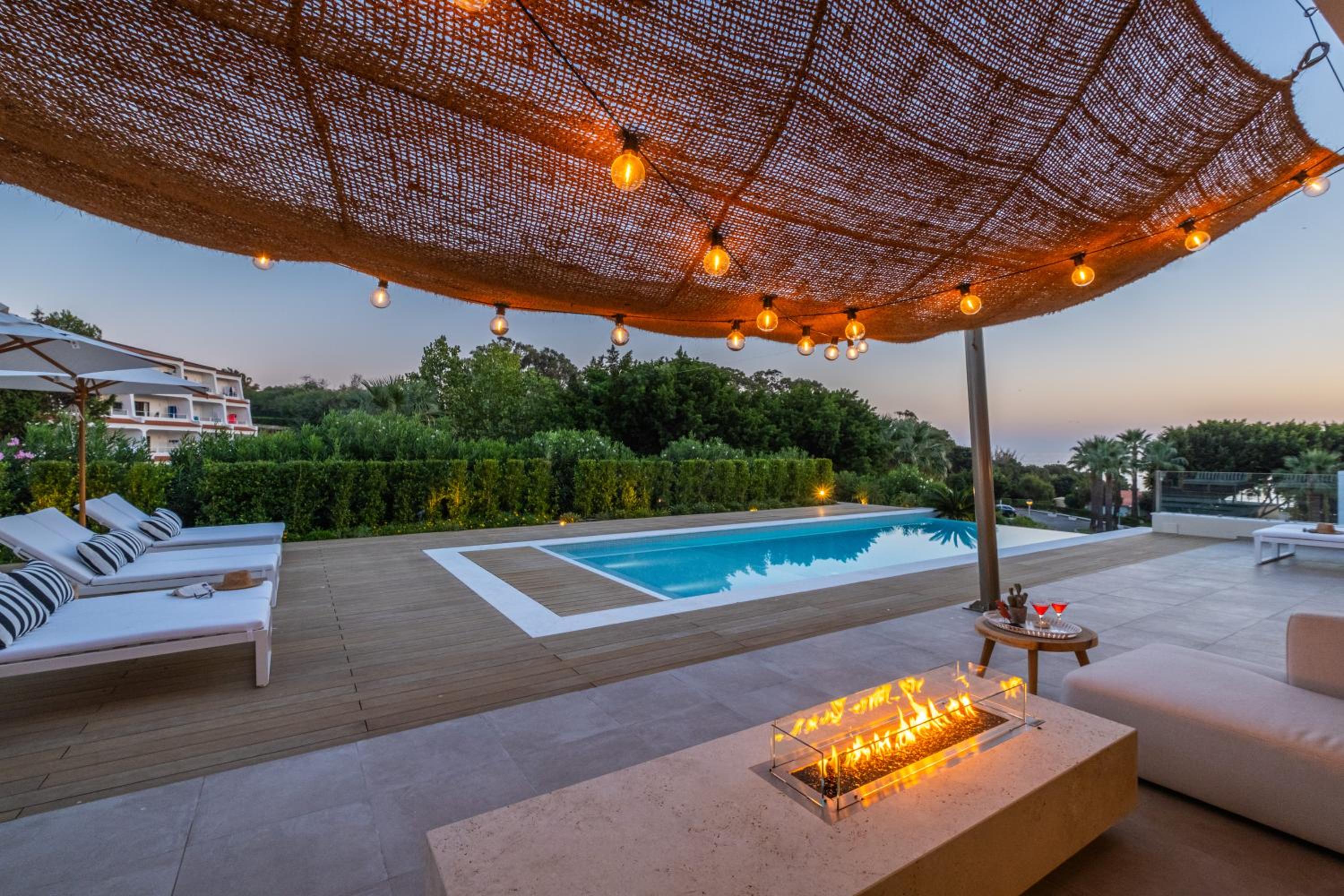 Luxury Beach Villa - Casa do Forte- Infinity Pool sea view- Beach walking distance by DreamvillasAlbufeira view 4