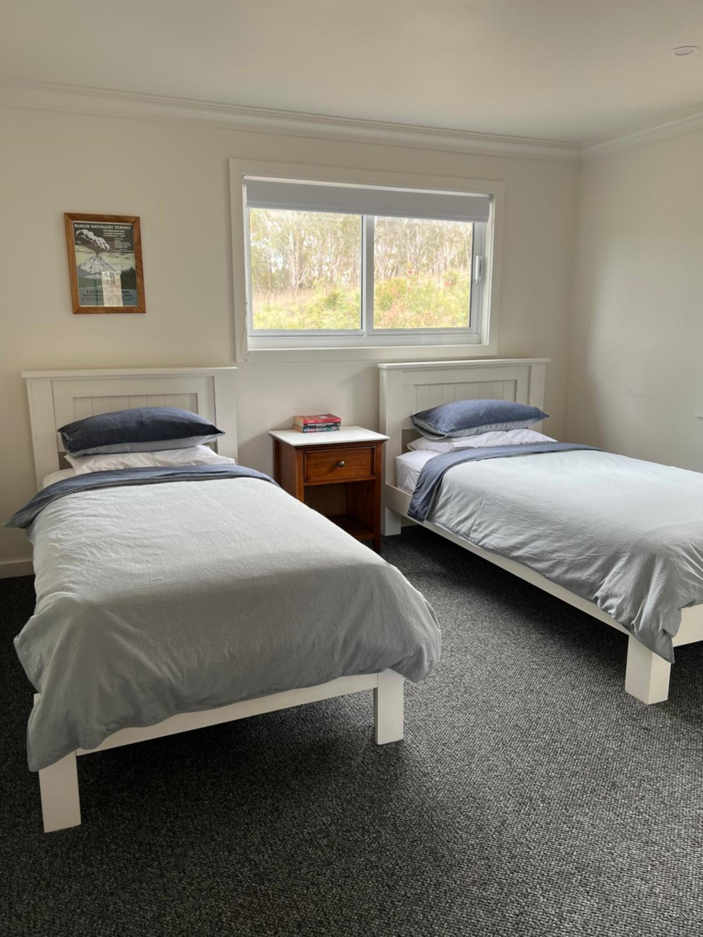 Summit House Armidale - 2 or 4 Bedrooms