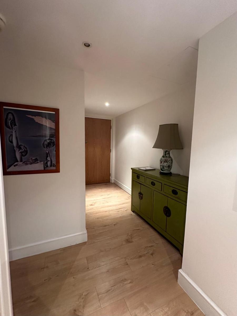 Canary Wharf 1 bed apartment
