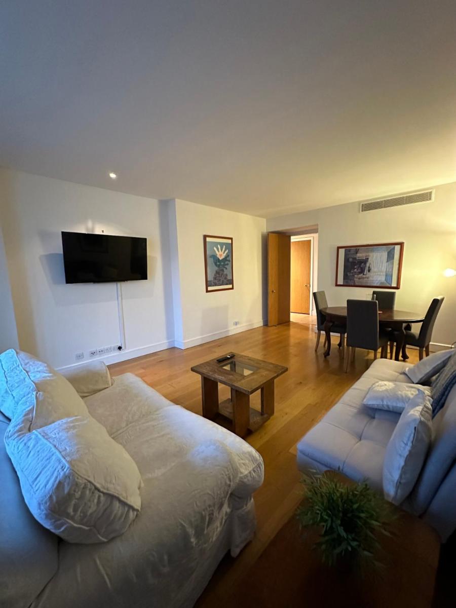 Canary Wharf 1 bed apartment