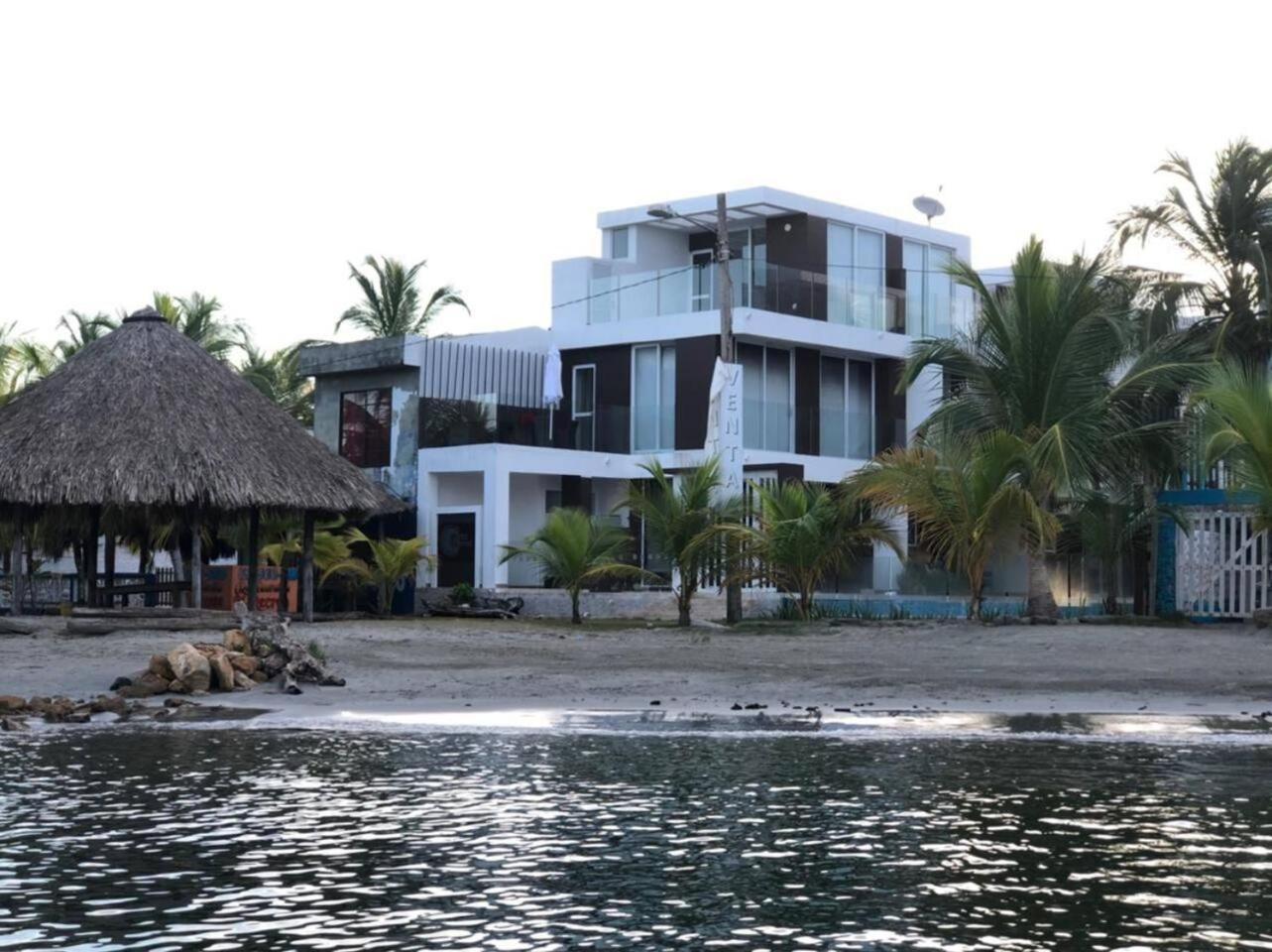 CASA FRENTE AL MAR