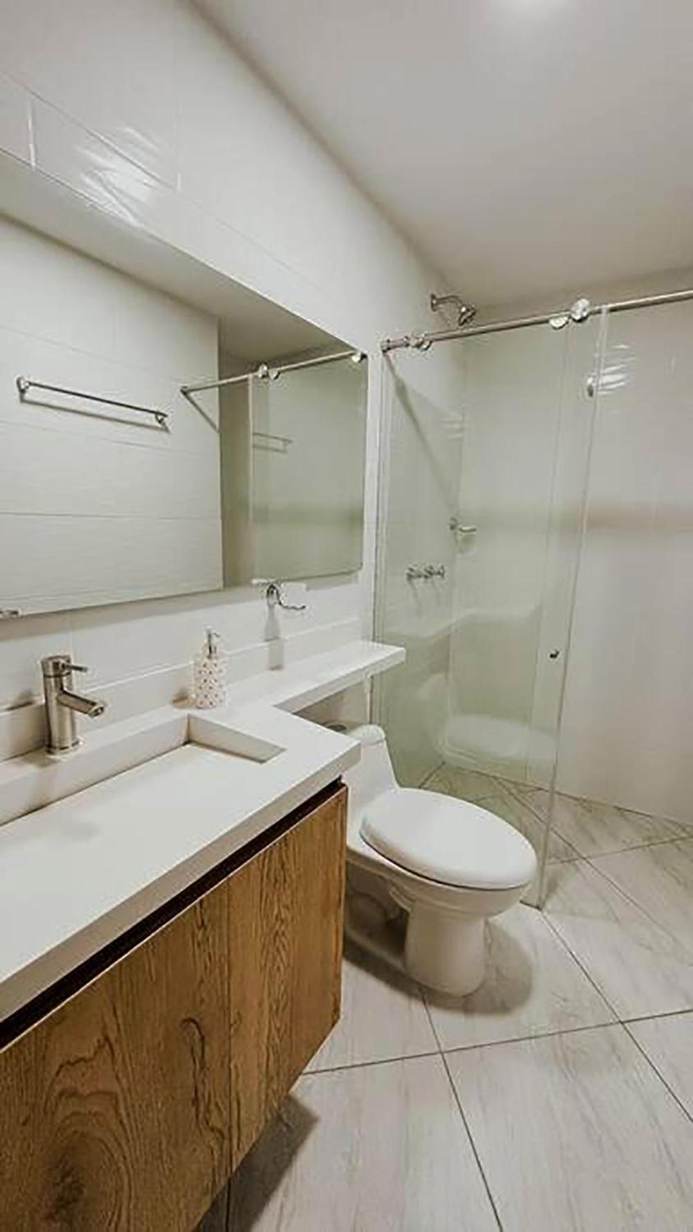 Apartamento 404 - Terraza con Jacuzzi - 3 Habitaciones - Rentas Cortas Gerencial