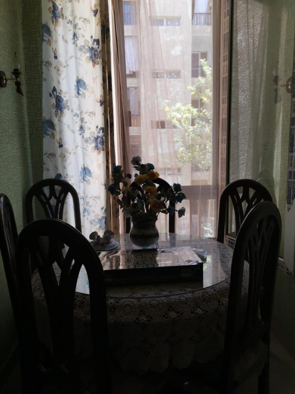 2 bedroom, 4 beds, apartment in El sheikh Zayed Cairo Egypt