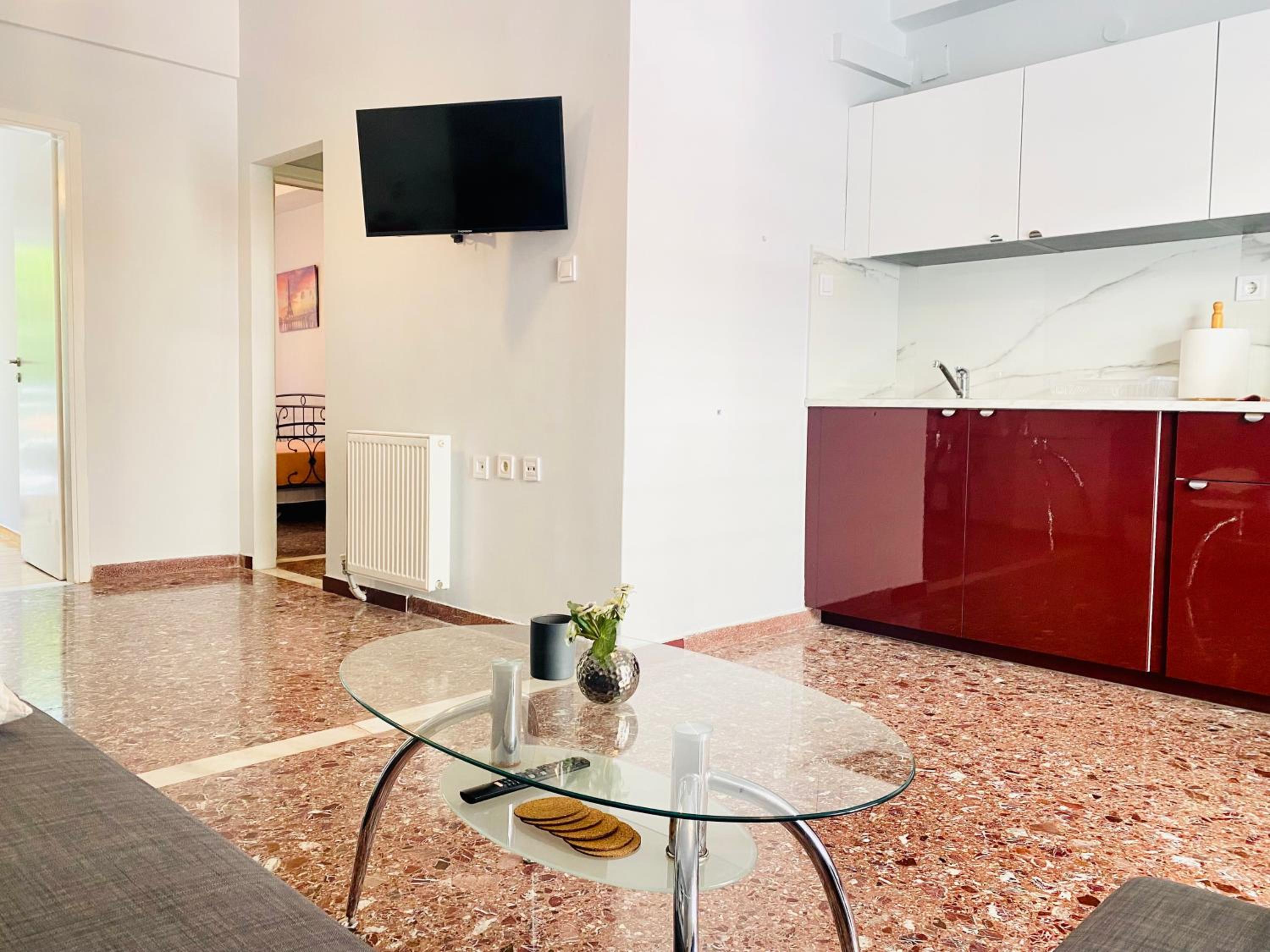 Olive tree Deluxe Apt 70m from Athens Metro