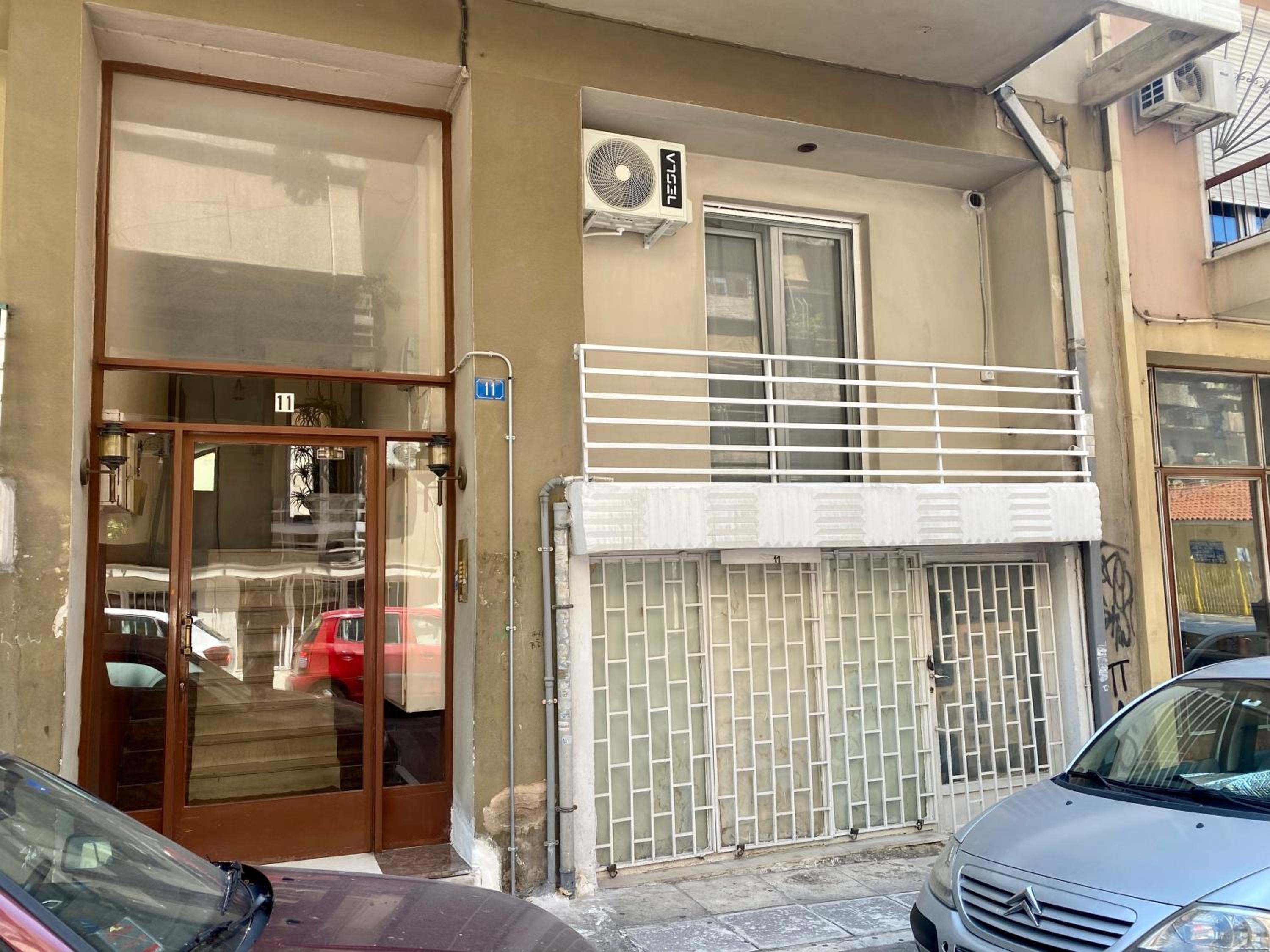 Olive tree Deluxe Apt 70m from Athens Metro