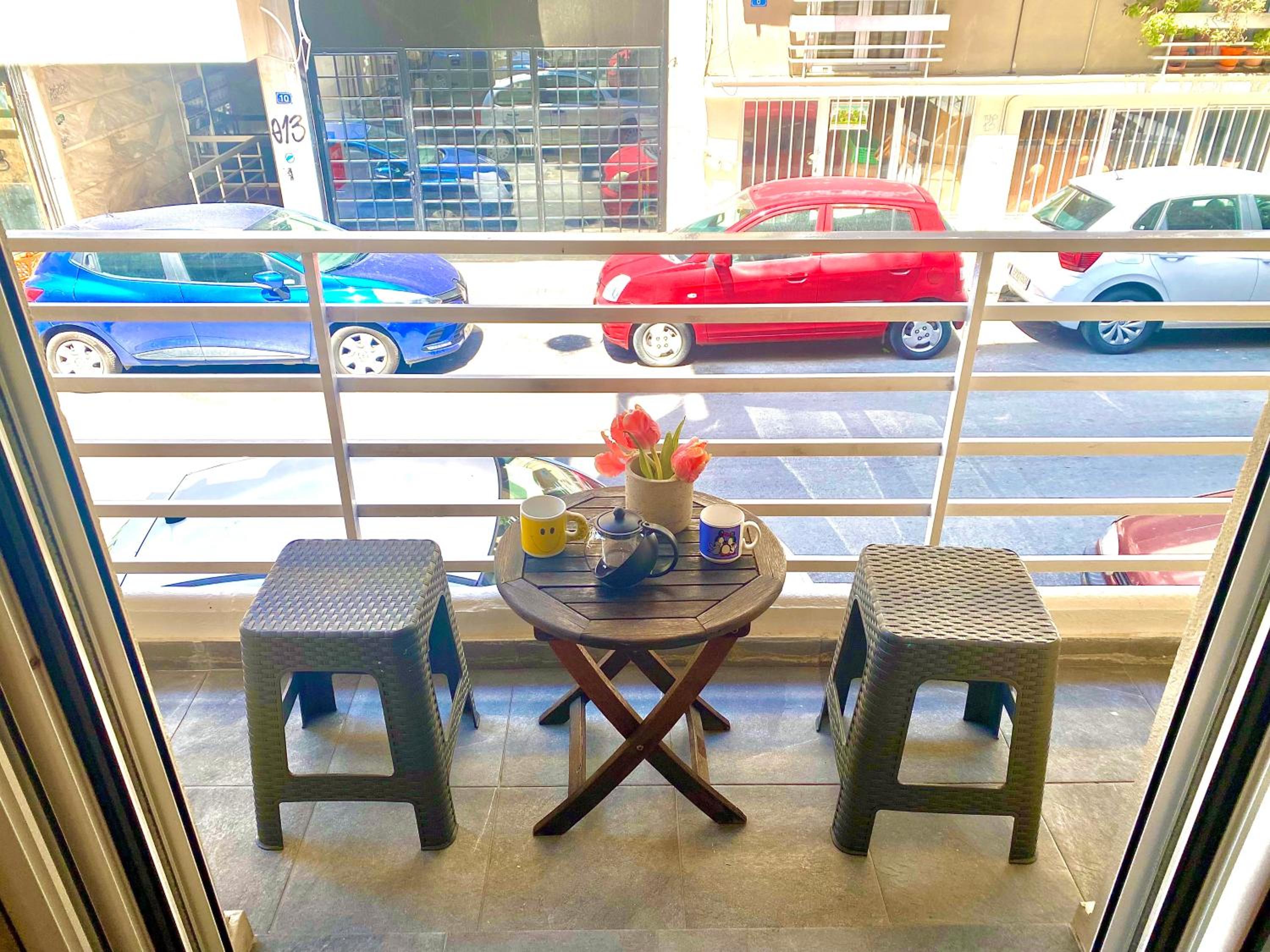 Olive tree Deluxe Apt 70m from Athens Metro